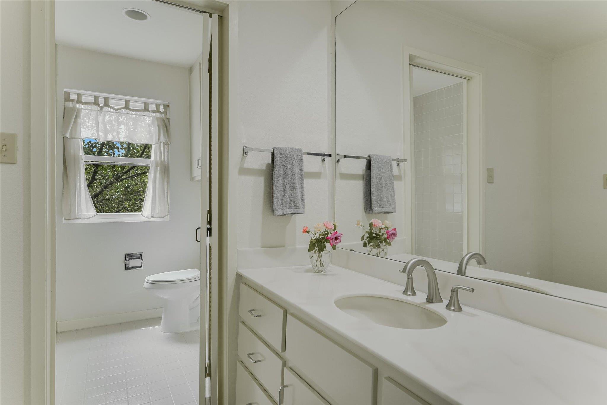 1707 Spyglass Dr # 41, Austin, TX 78746