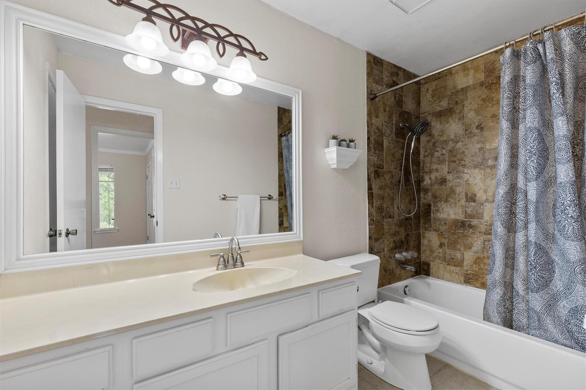 9400 Canus Dr, Austin, TX 78748