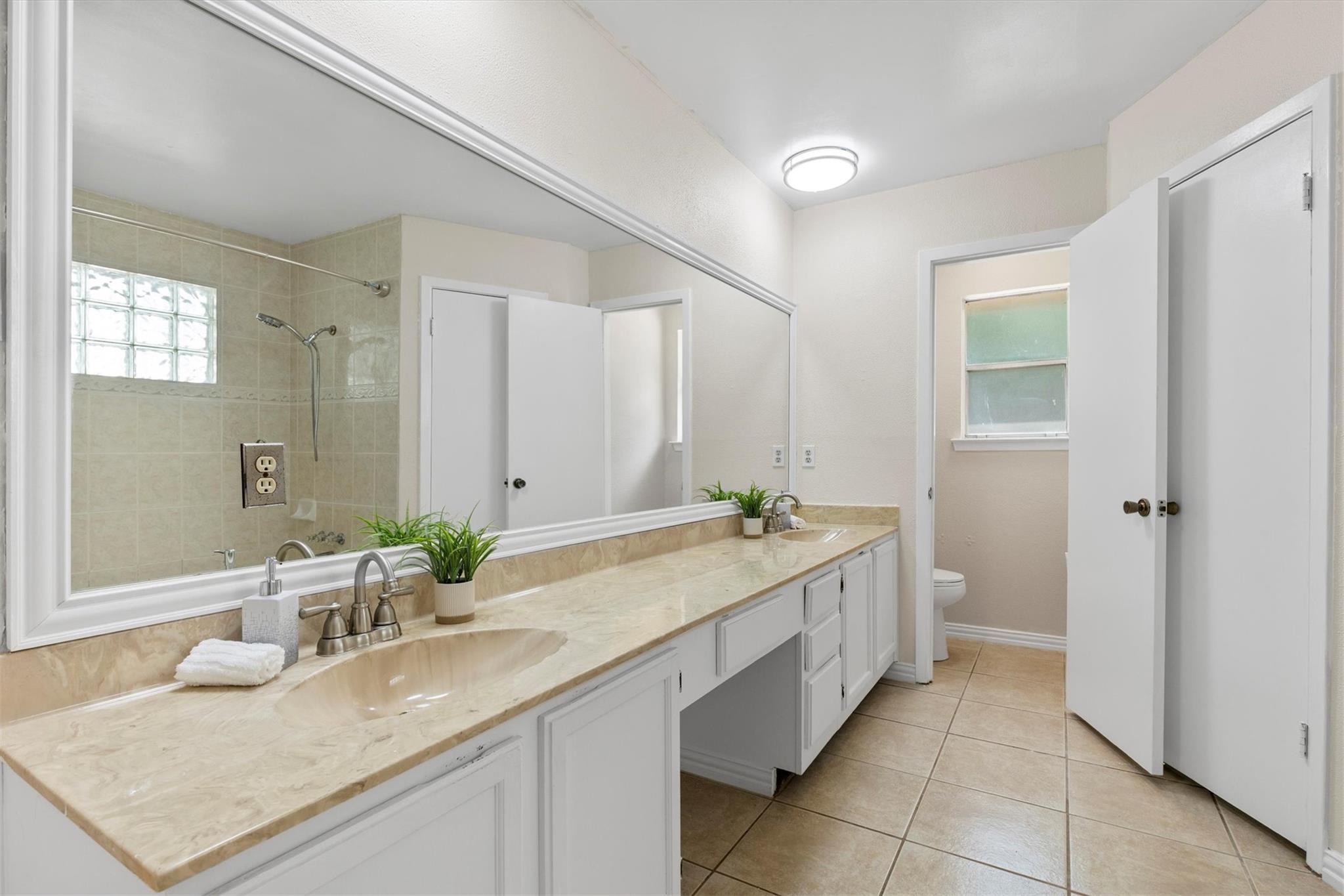 9400 Canus Dr, Austin, TX 78748