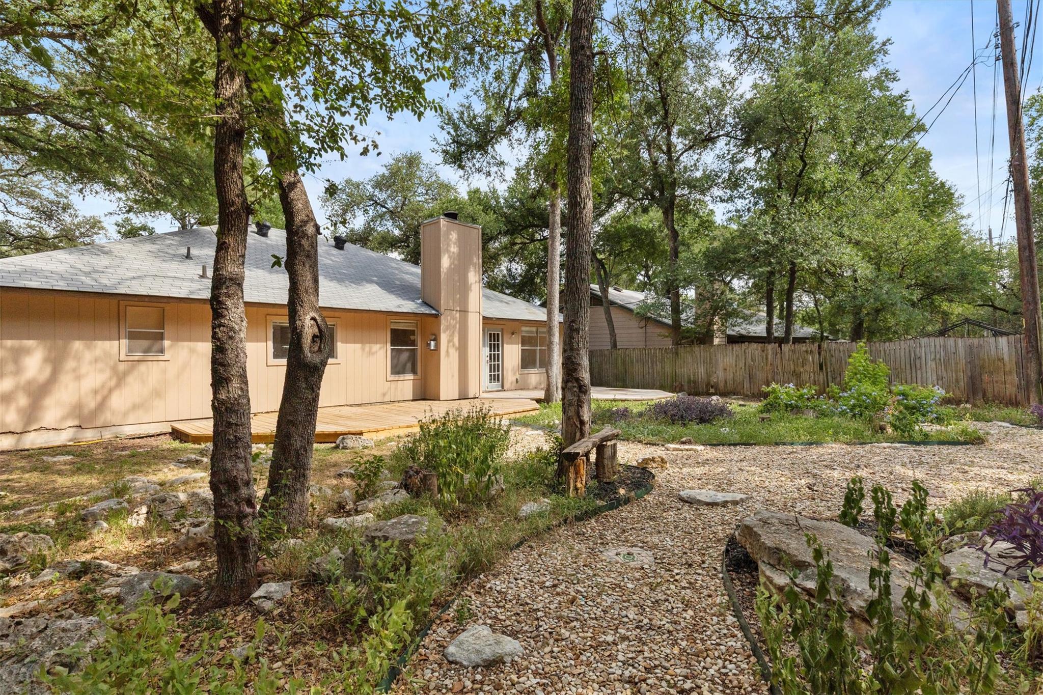9400 Canus Dr, Austin, TX 78748