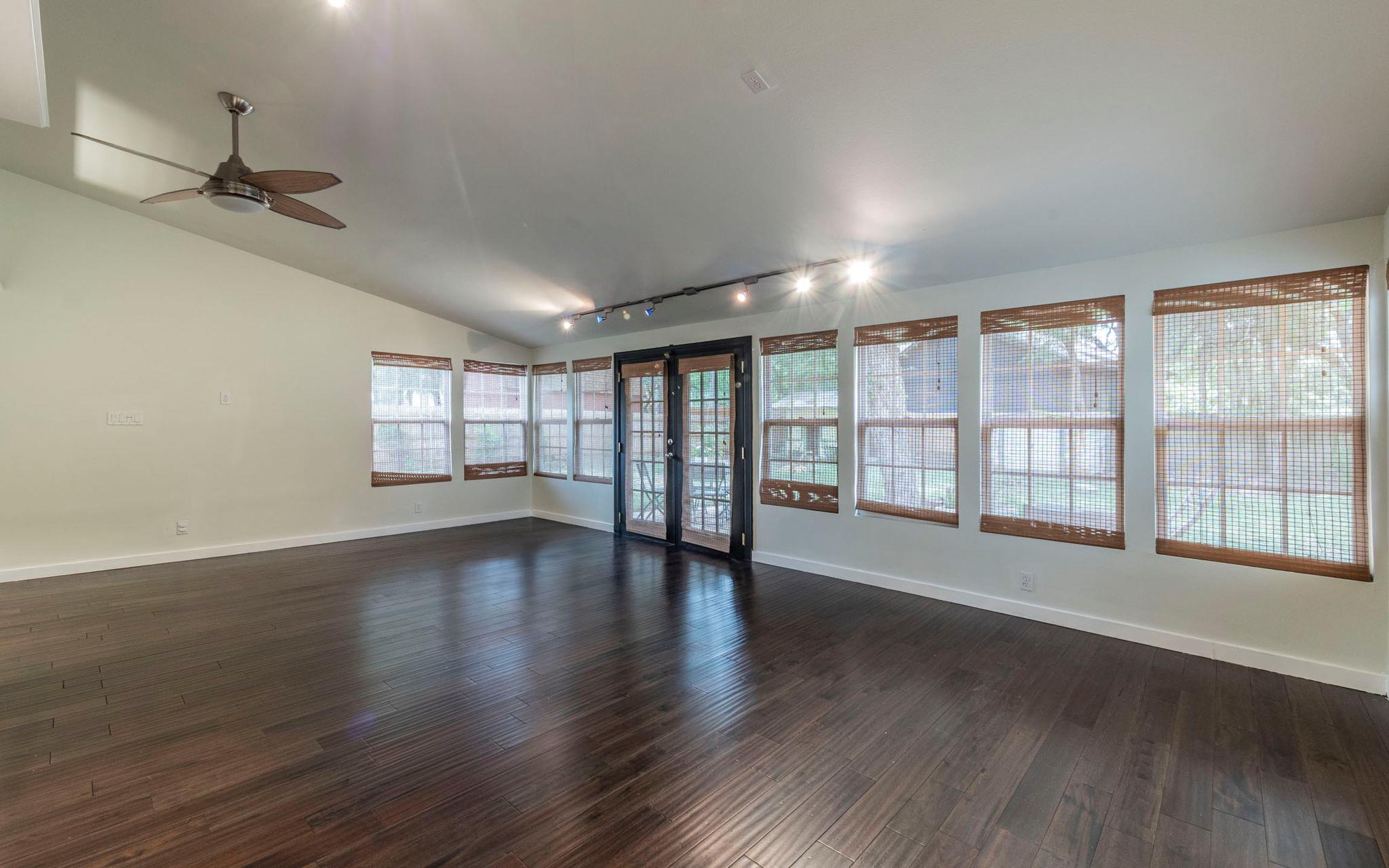 9405 Ramblewood Dr, Austin, TX 78748