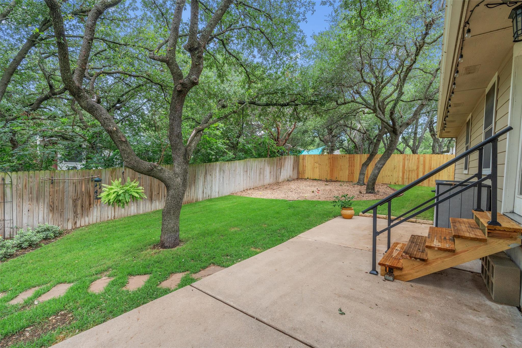 1218 Highland Dr, Cedar Park, TX 78613