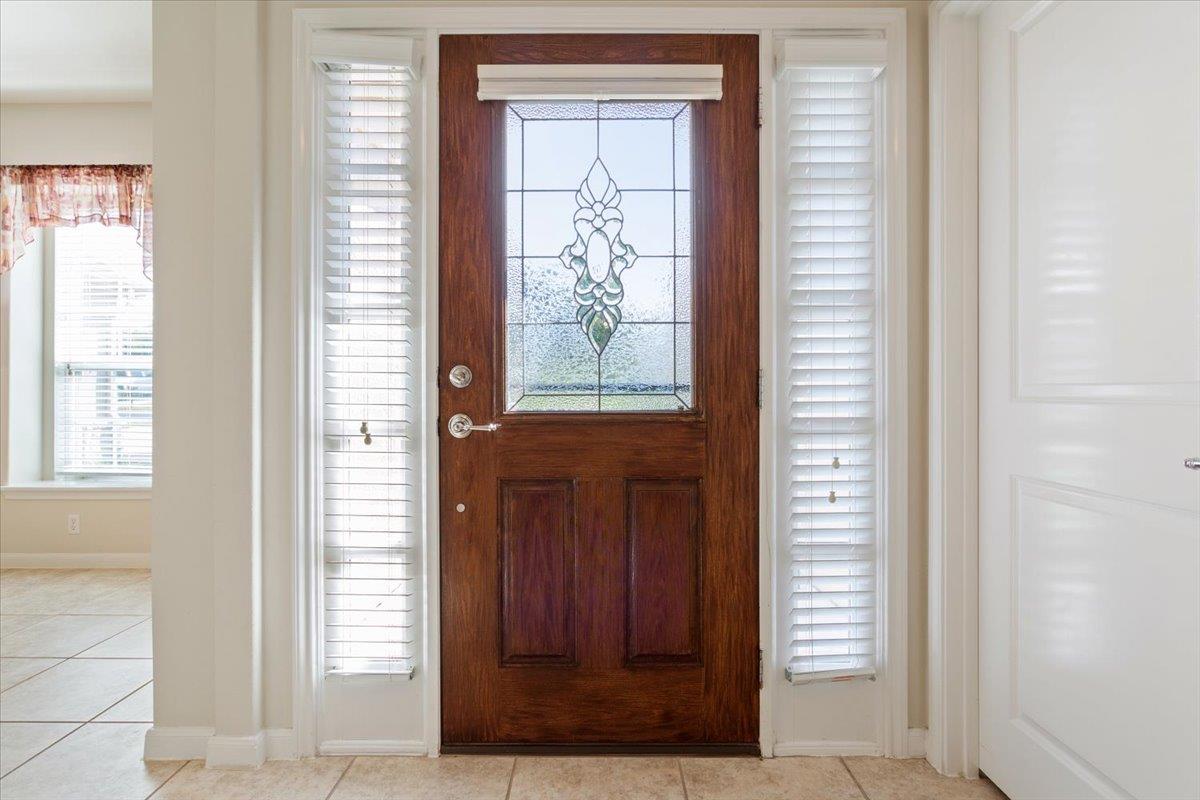 213 Fieldstone Dr, Georgetown, TX 78633