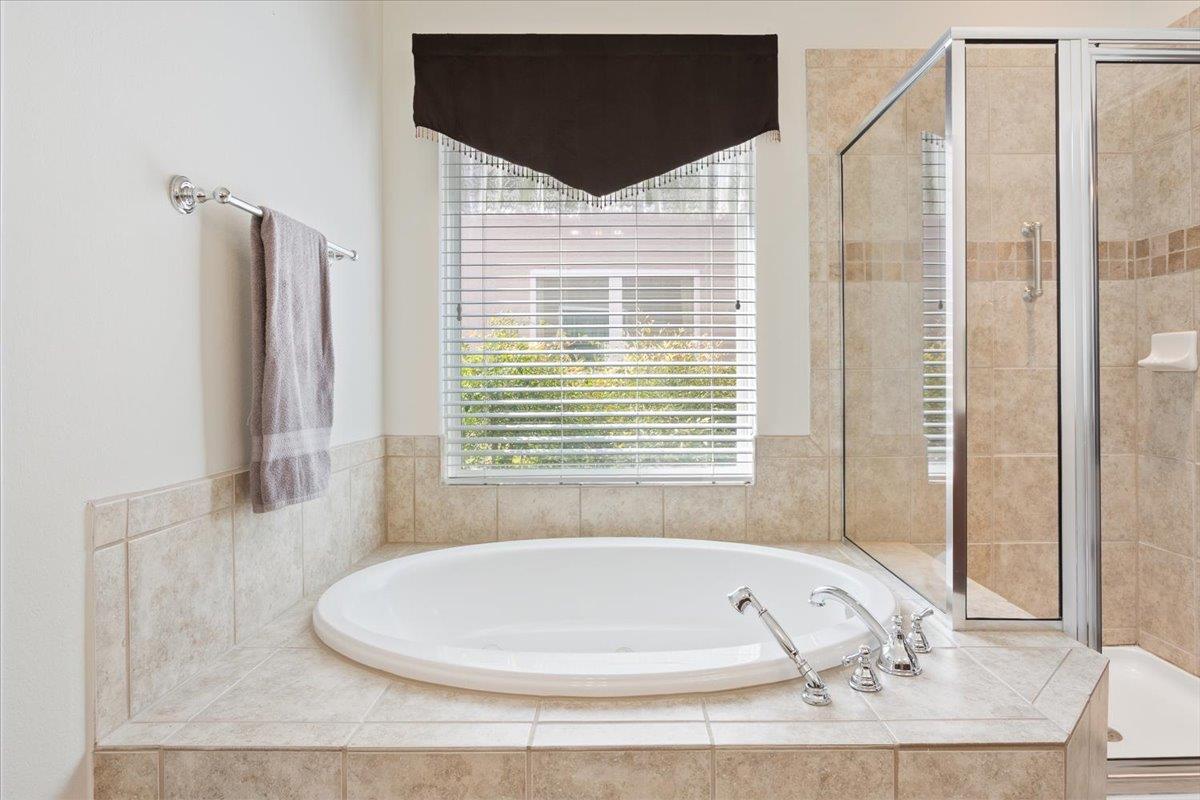 213 Fieldstone Dr, Georgetown, TX 78633