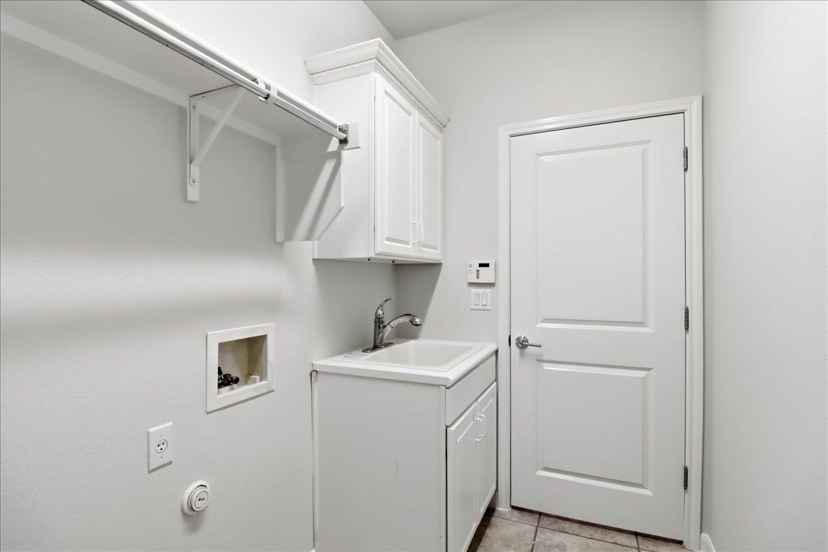 213 Fieldstone Dr, Georgetown, TX 78633