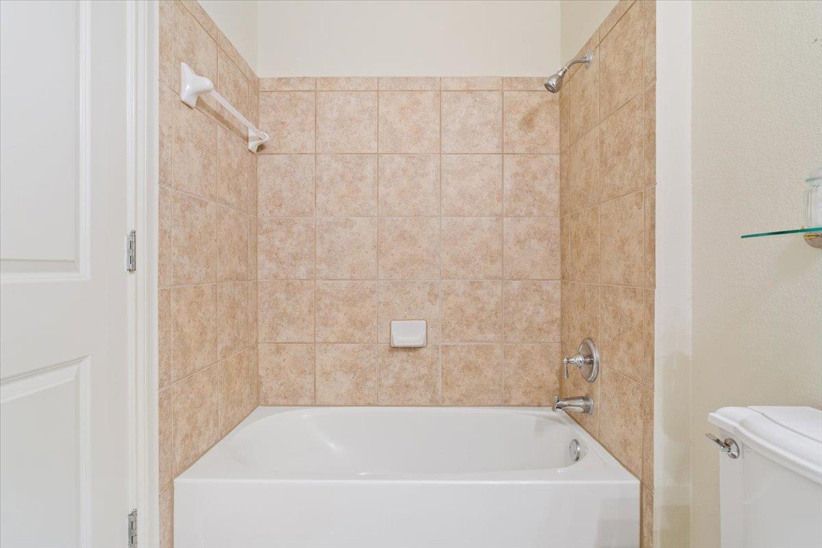 213 Fieldstone Dr, Georgetown, TX 78633