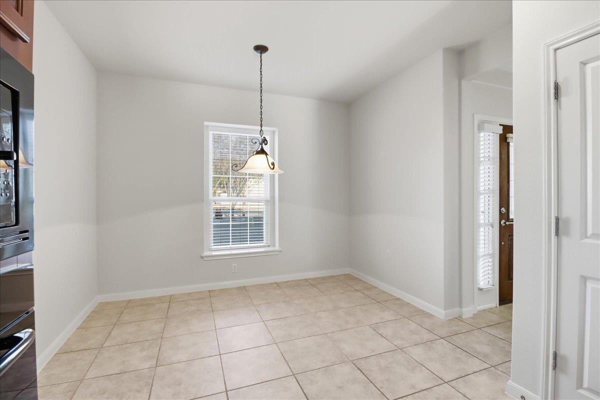 213 Fieldstone Dr, Georgetown, TX 78633