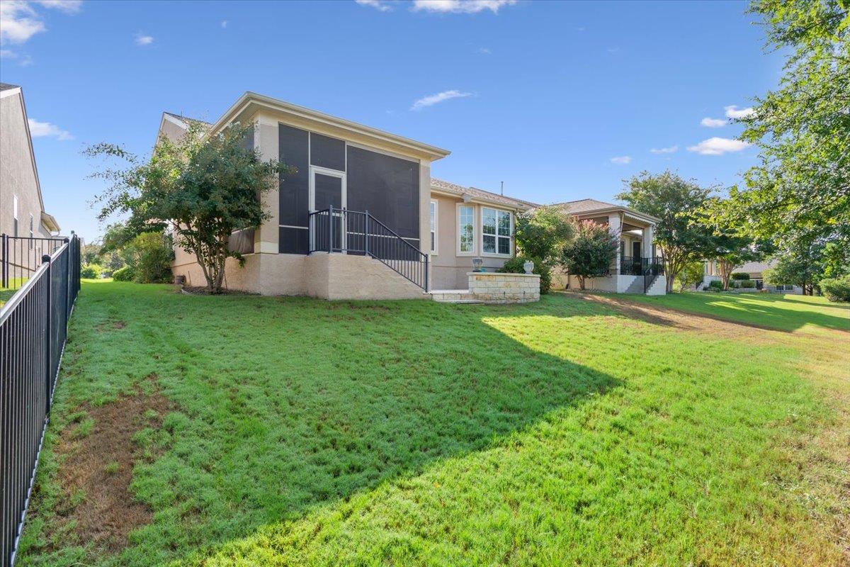 213 Fieldstone Dr, Georgetown, TX 78633