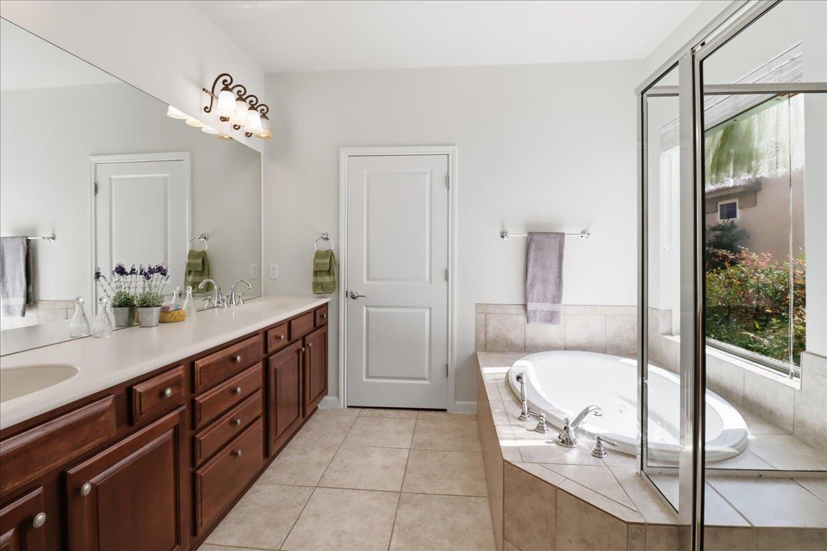 213 Fieldstone Dr, Georgetown, TX 78633