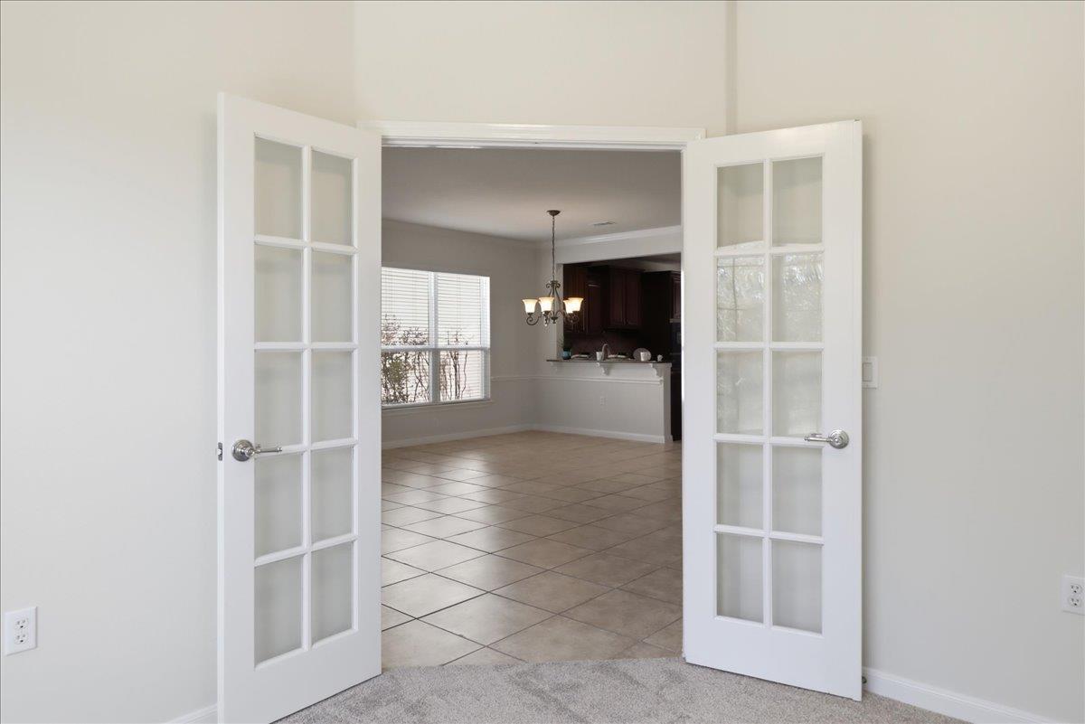 213 Fieldstone Dr, Georgetown, TX 78633