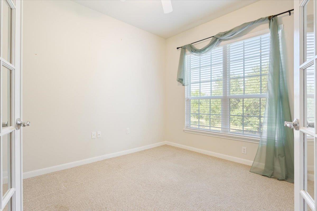 213 Fieldstone Dr, Georgetown, TX 78633