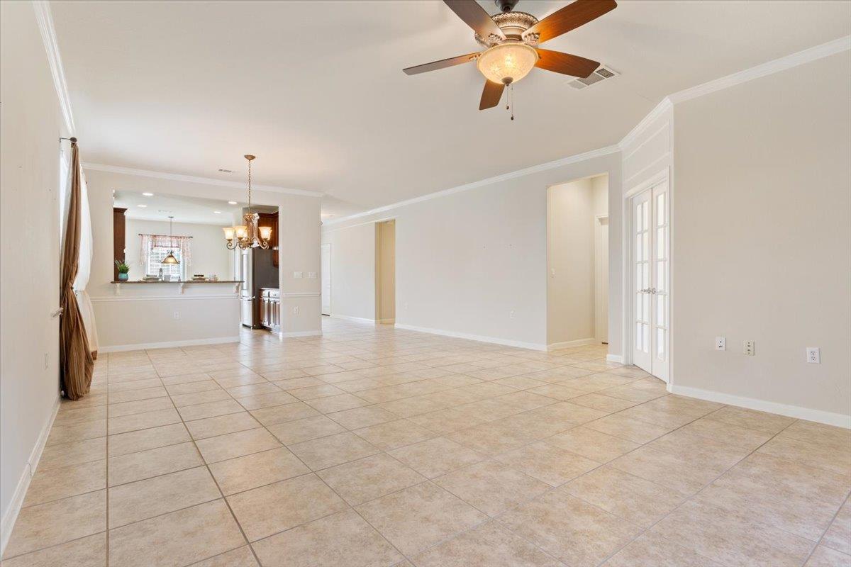 213 Fieldstone Dr, Georgetown, TX 78633