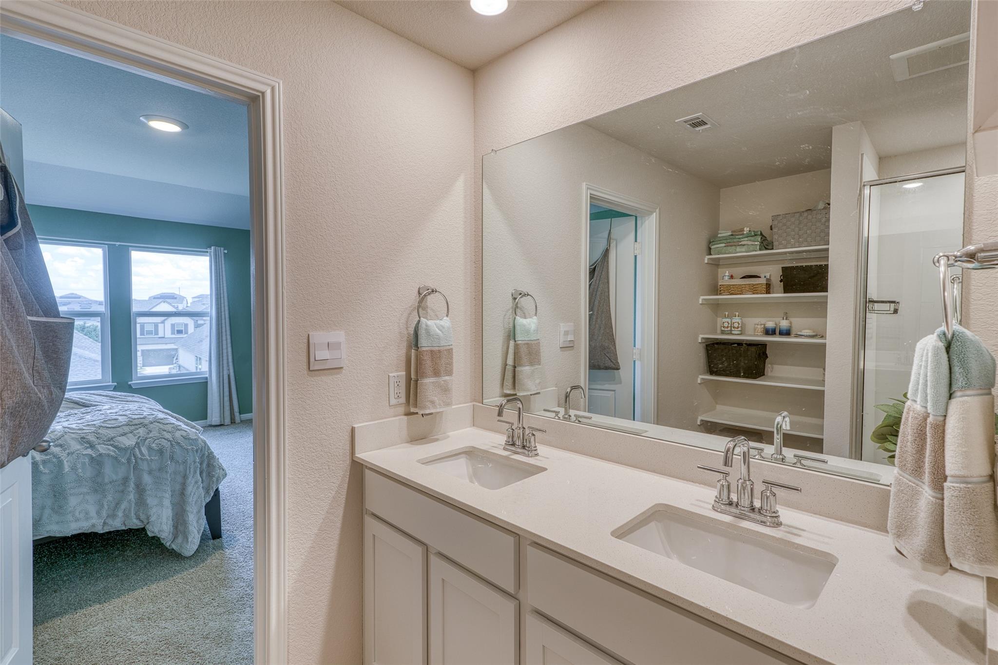 137 Standing Rock Ln, Marble Falls, TX 78654