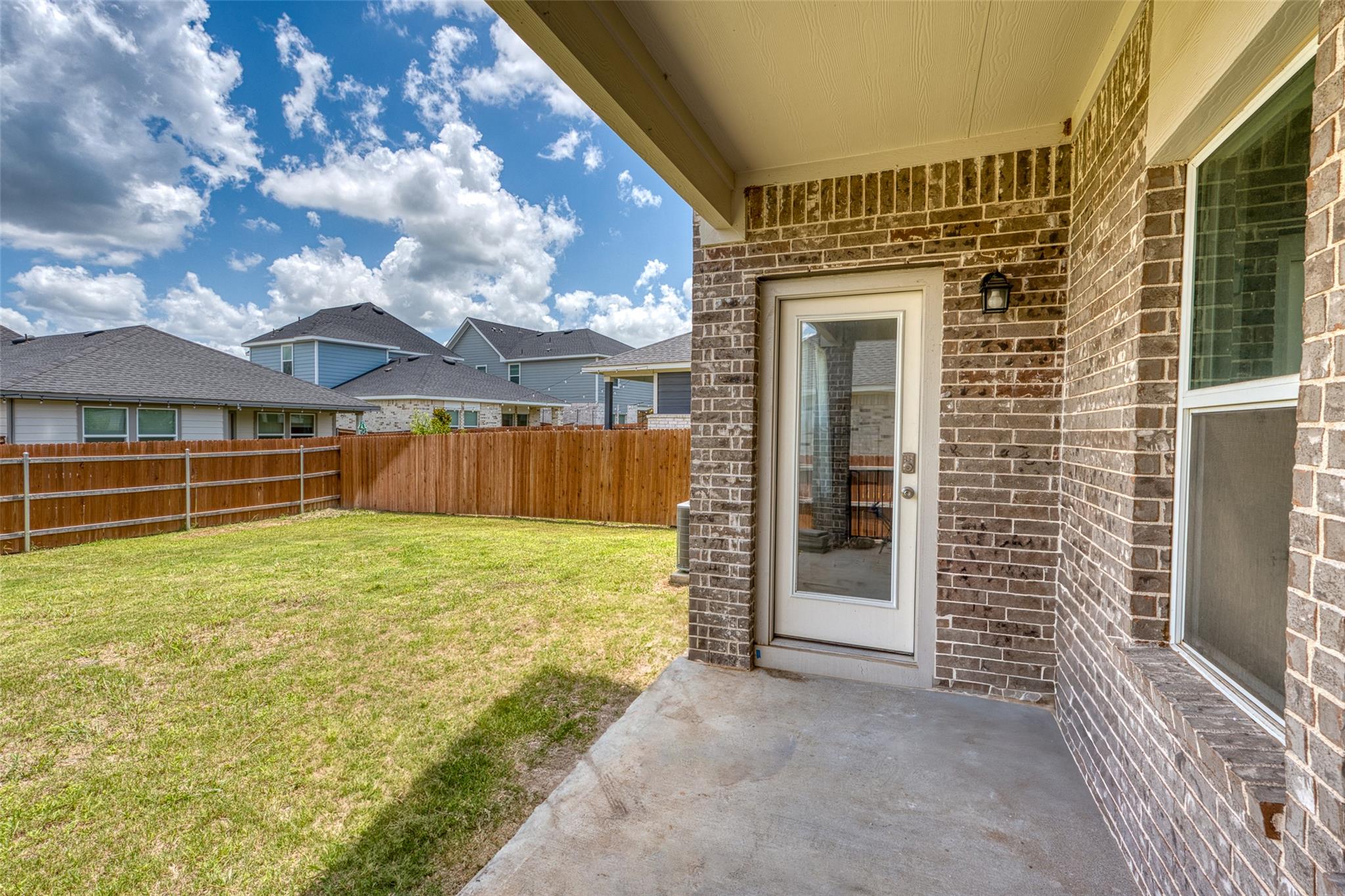 137 Standing Rock Ln, Marble Falls, TX 78654