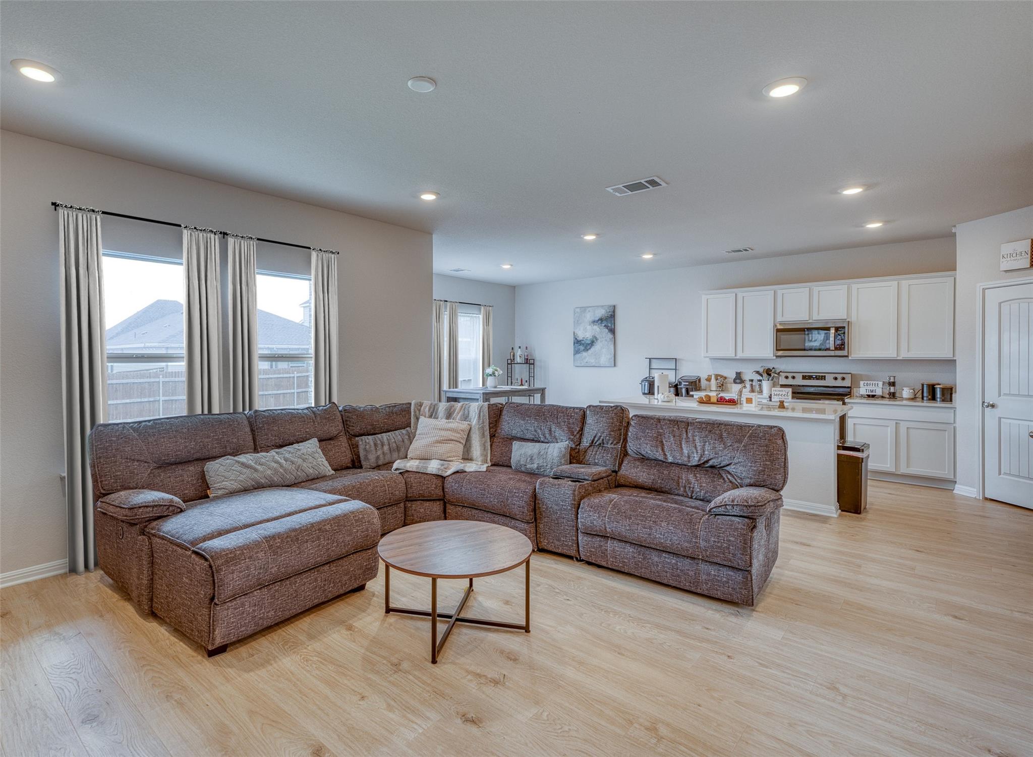 137 Standing Rock Ln, Marble Falls, TX 78654