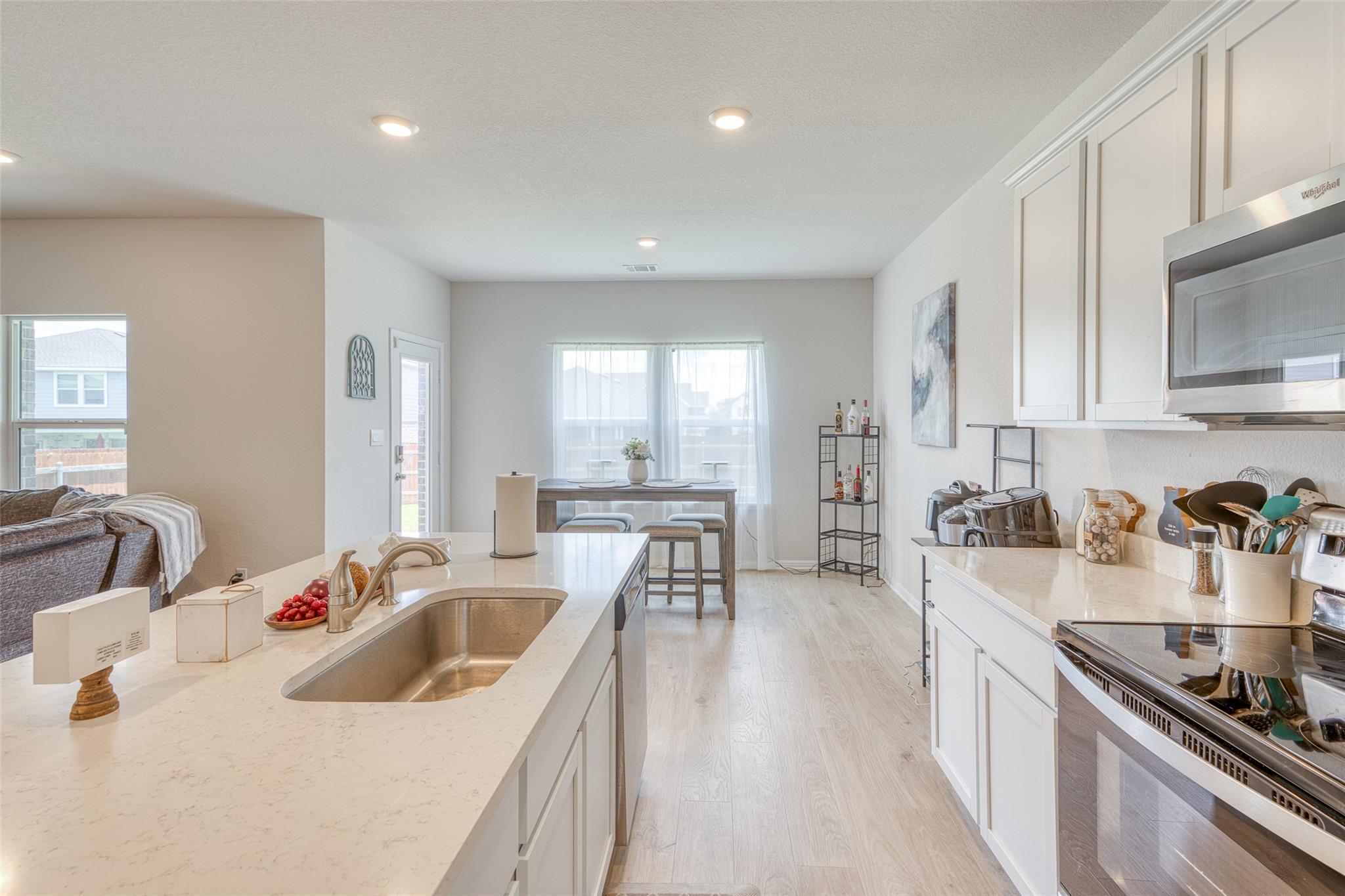 137 Standing Rock Ln, Marble Falls, TX 78654