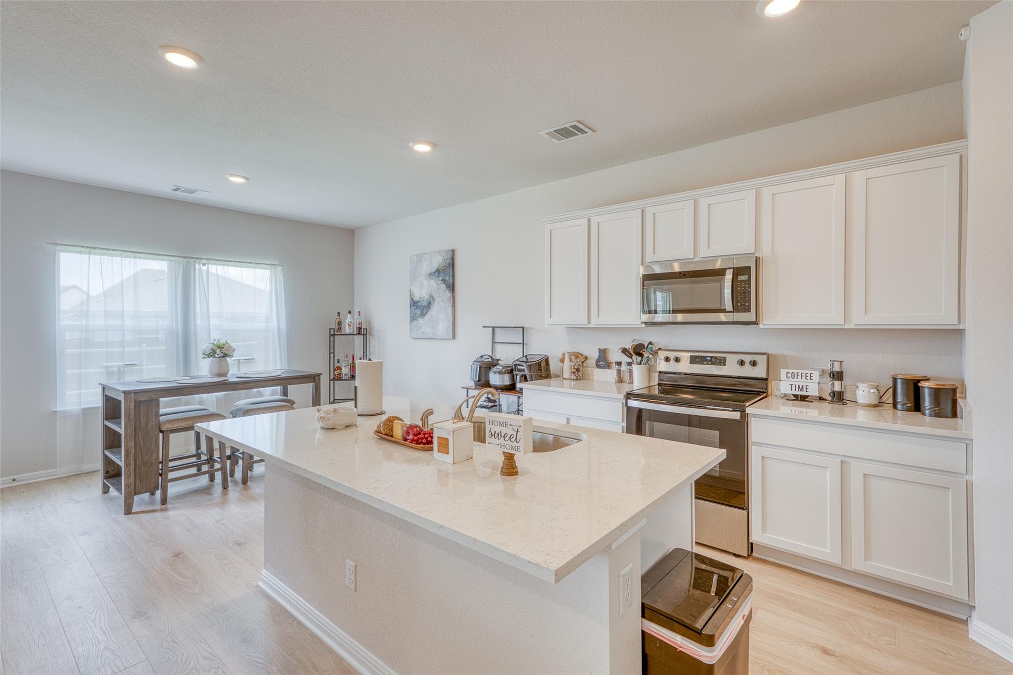 137 Standing Rock Ln, Marble Falls, TX 78654