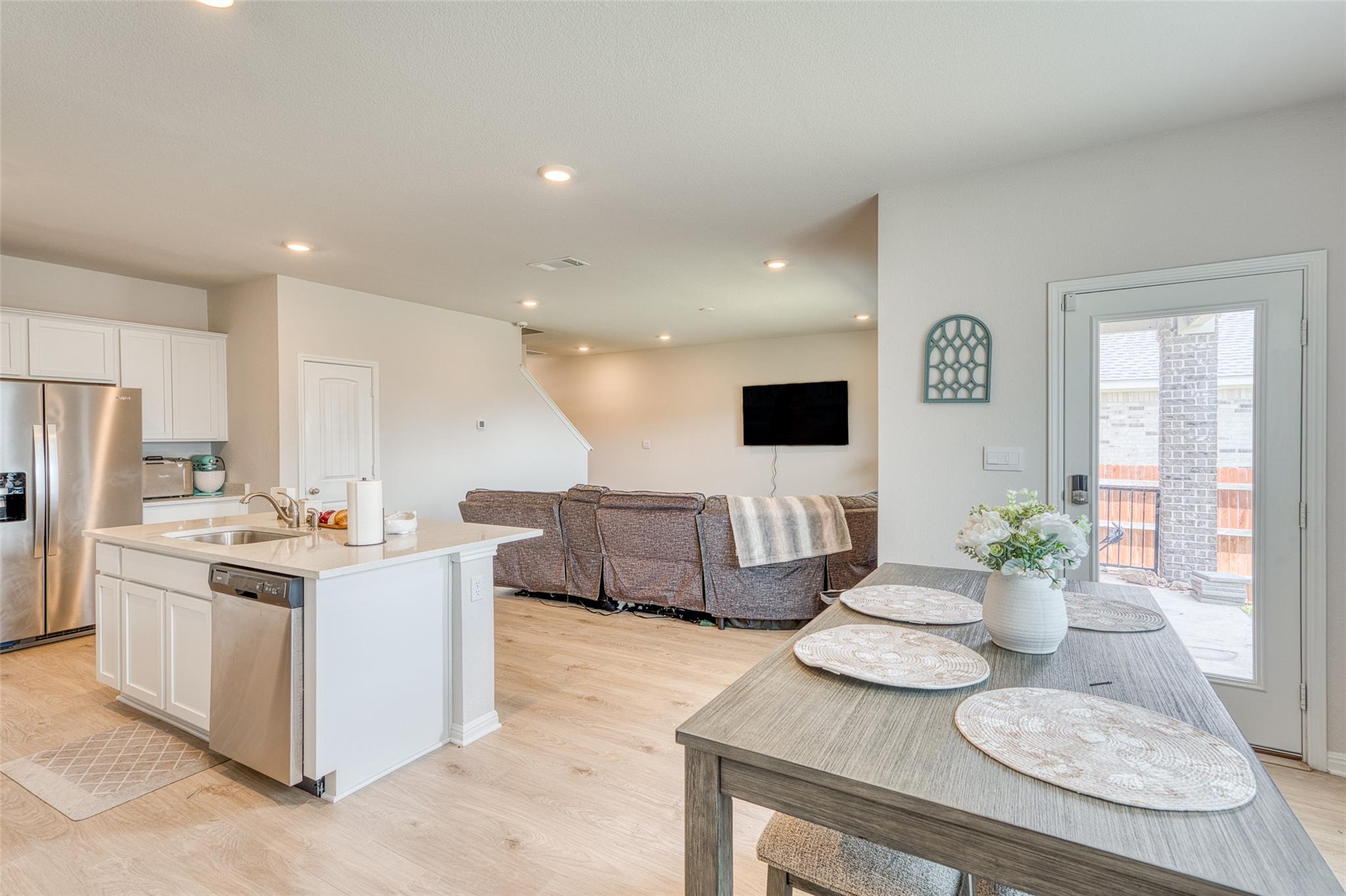 137 Standing Rock Ln, Marble Falls, TX 78654