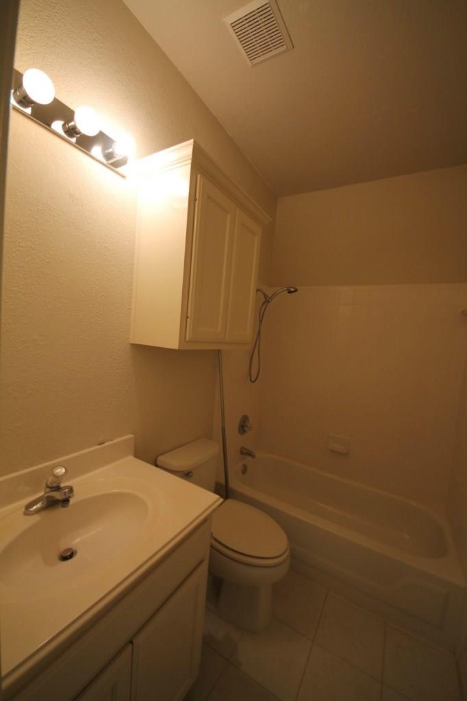 10225 OPEN GATE Dr, Austin, TX 78726