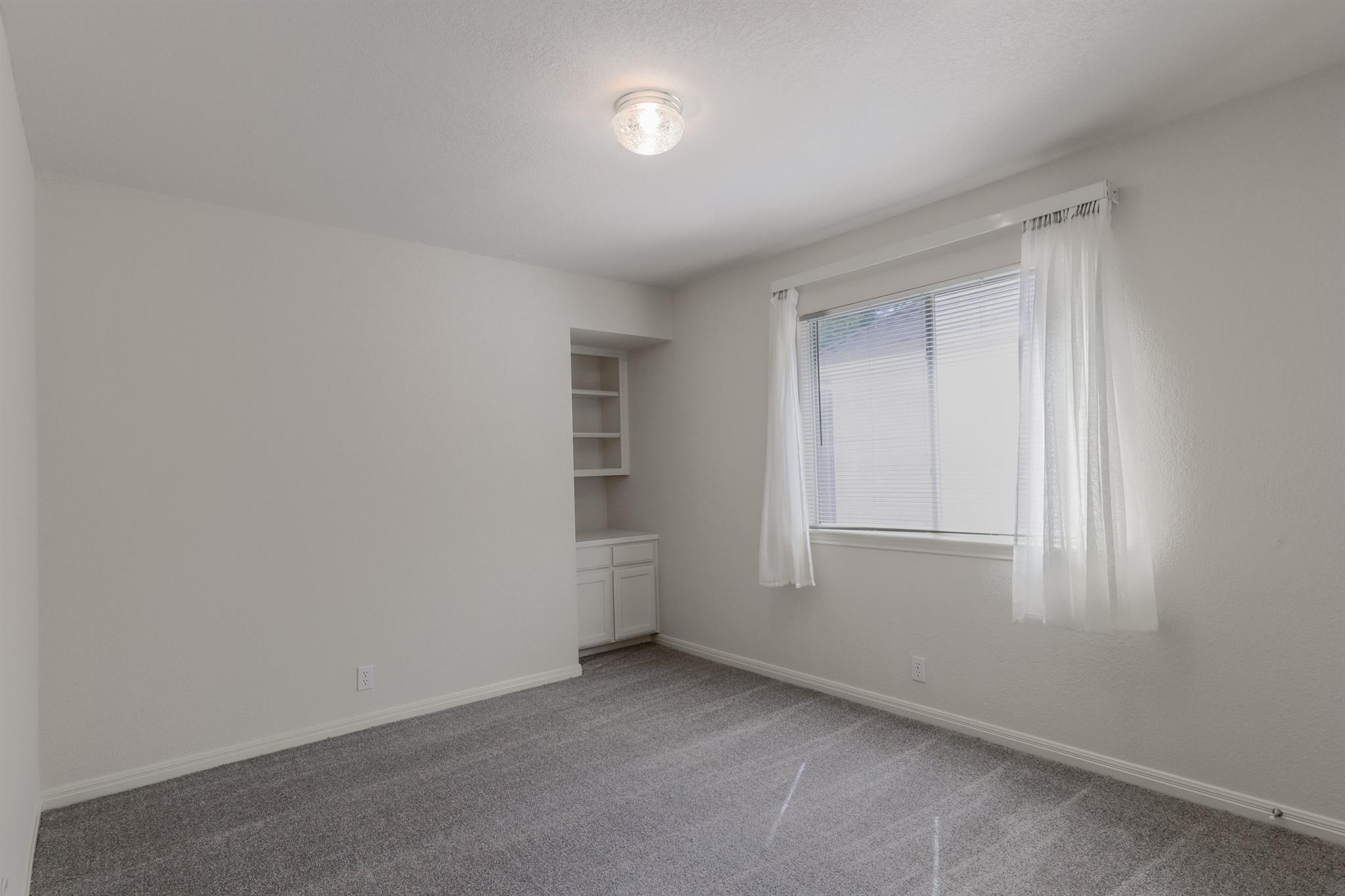 10225 OPEN GATE Dr, Austin, TX 78726