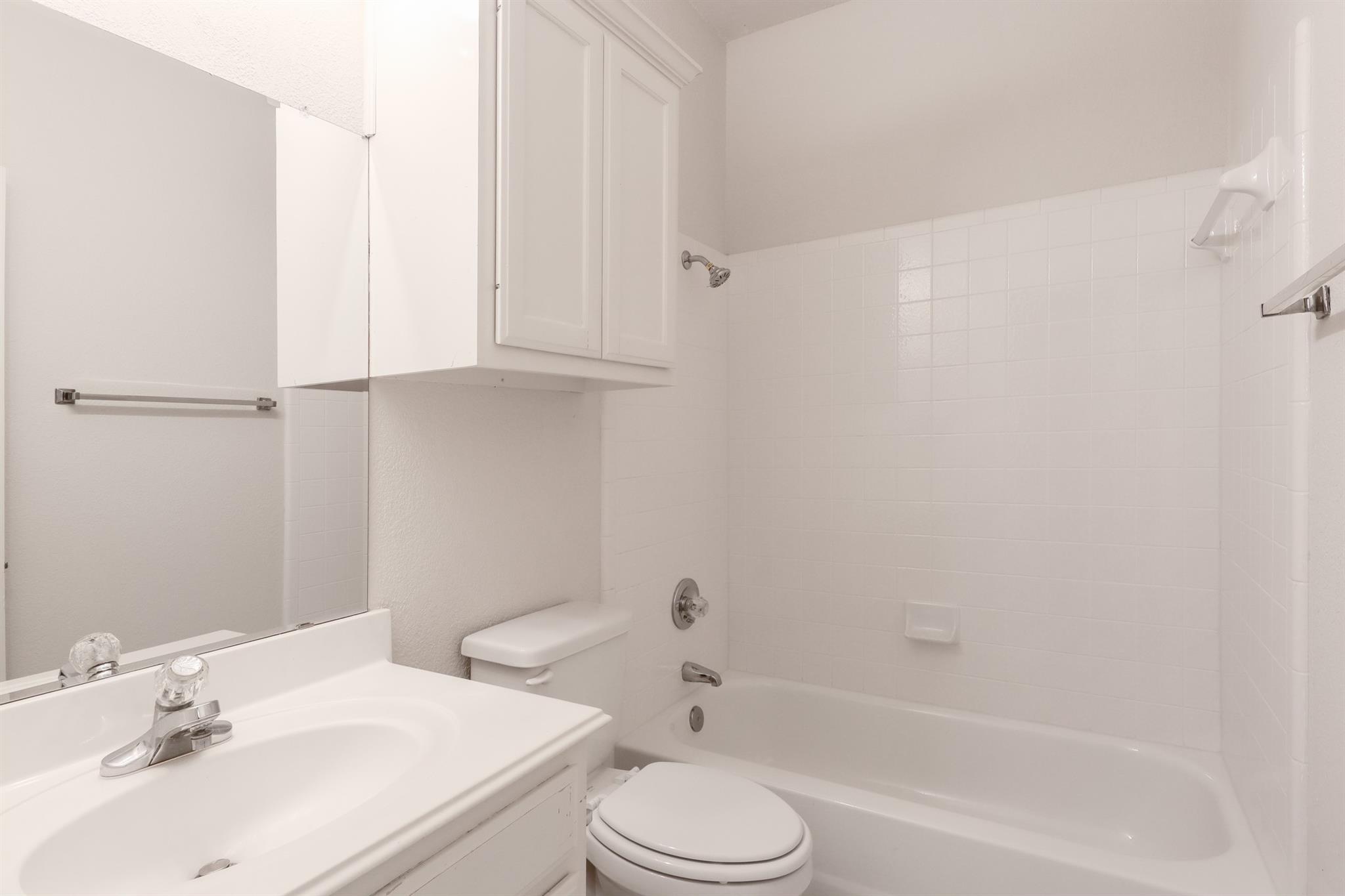 10225 OPEN GATE Dr, Austin, TX 78726