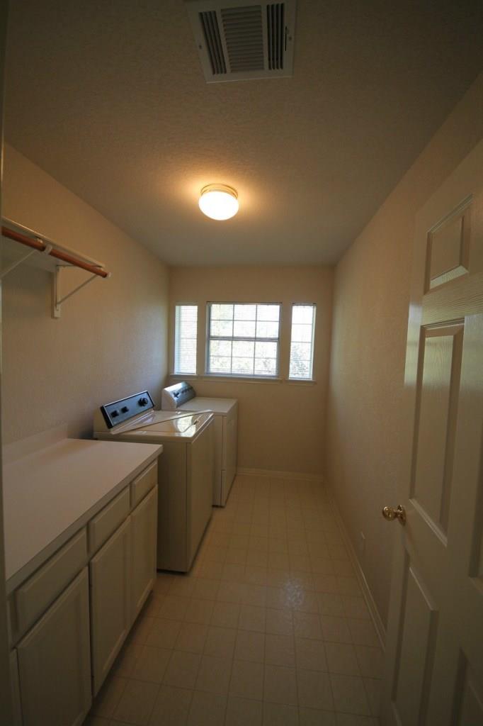 10225 OPEN GATE Dr, Austin, TX 78726