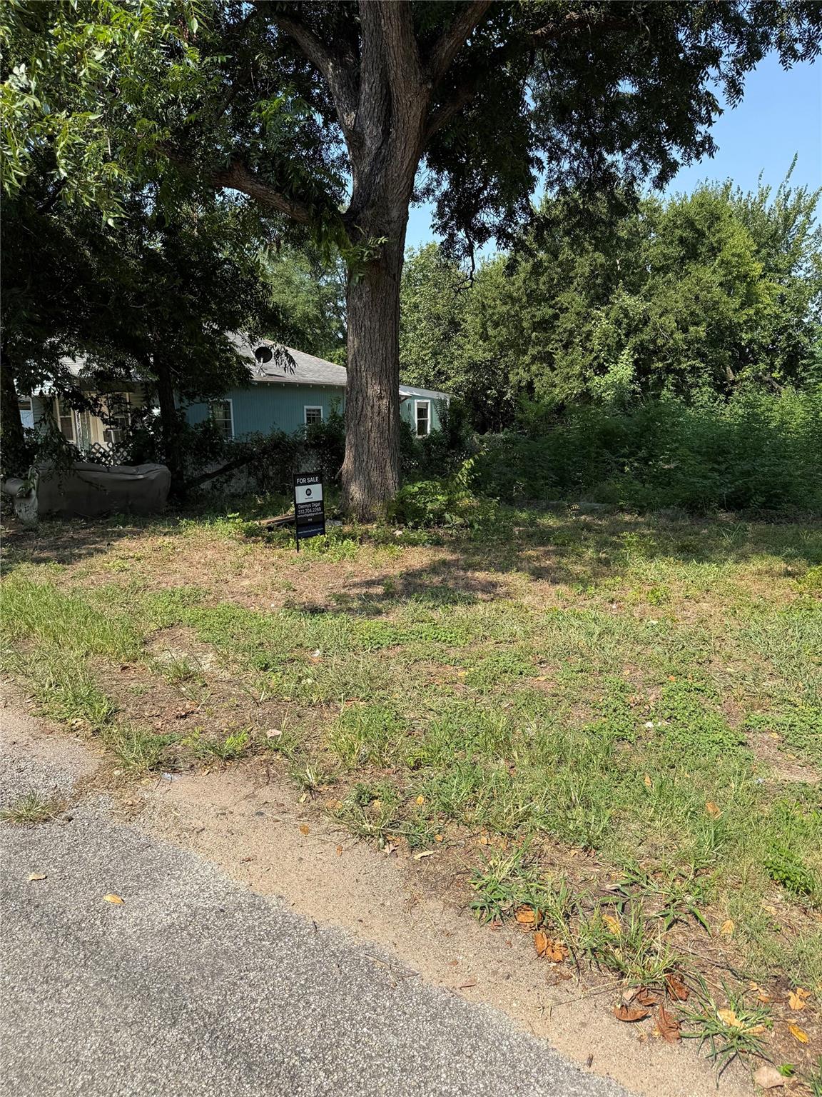708 N Polk Ave, Cameron, TX 76520