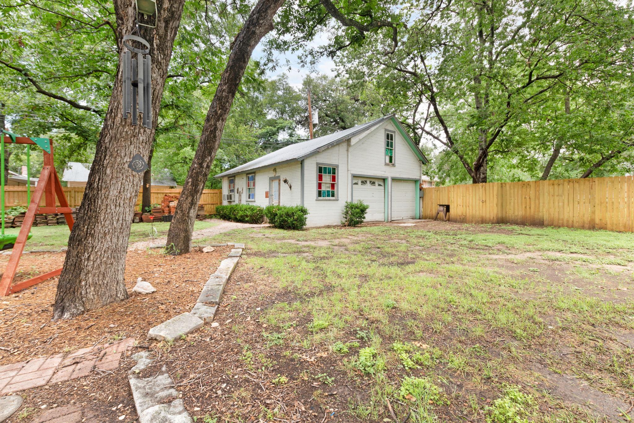 508 S Walnut St, Lampasas, TX 76550