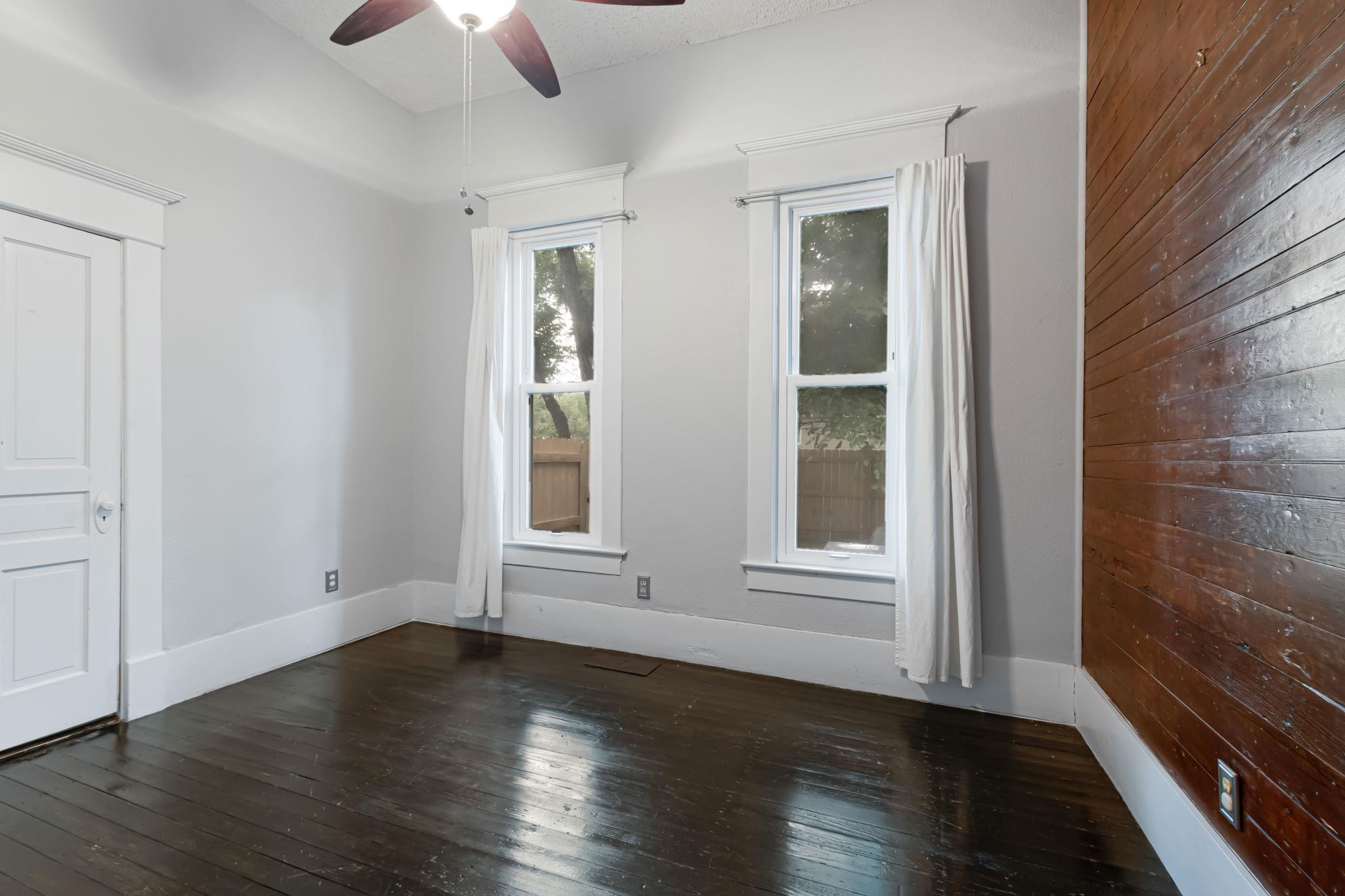 508 S Walnut St, Lampasas, TX 76550