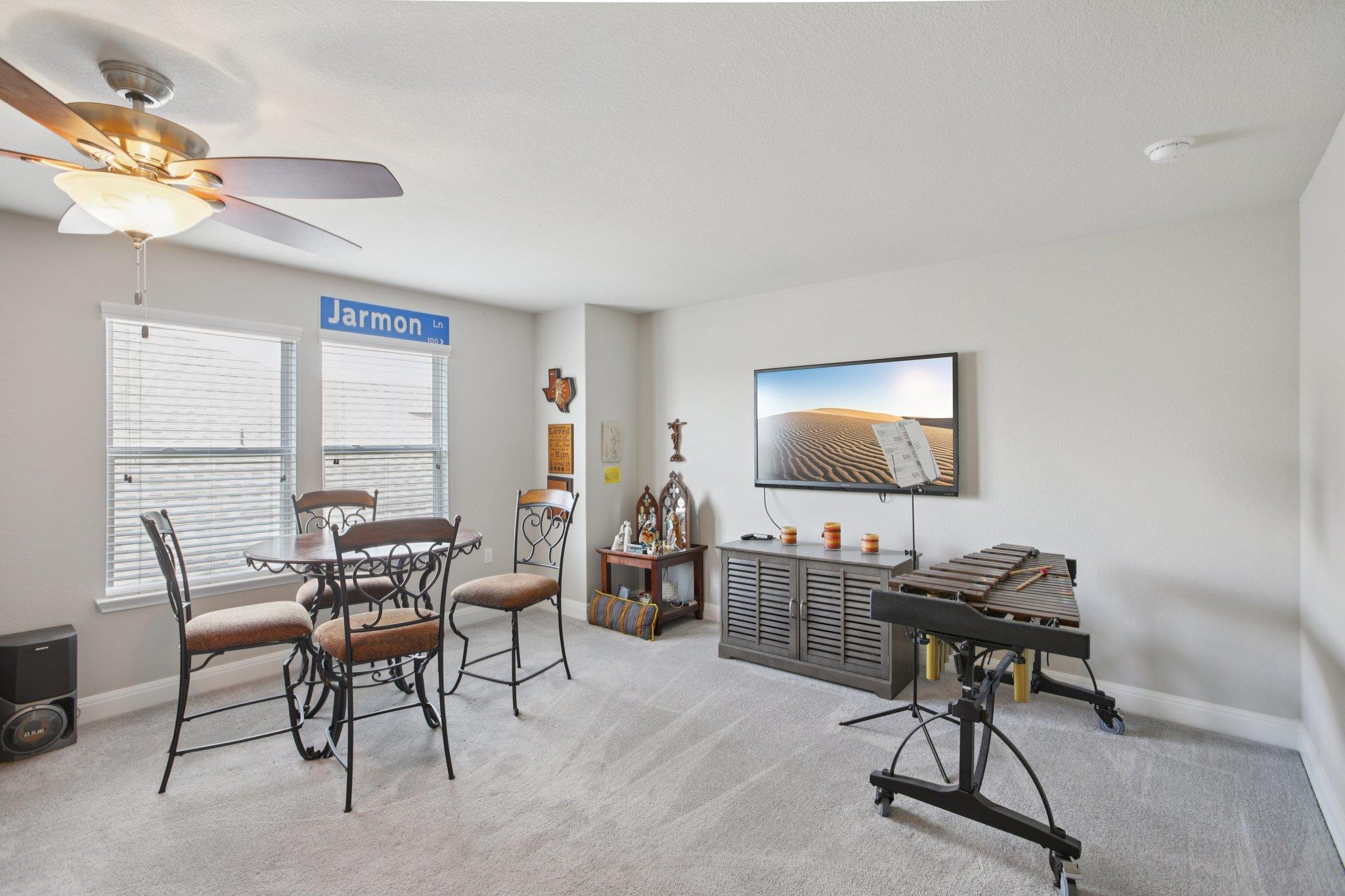 806 Holiday Creek Ln, Georgetown, TX 78633