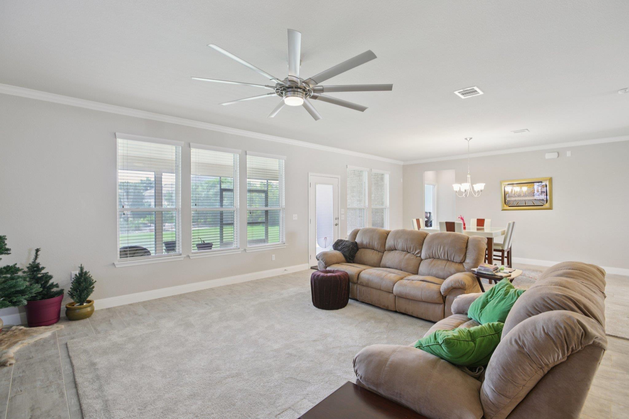 806 Holiday Creek Ln, Georgetown, TX 78633