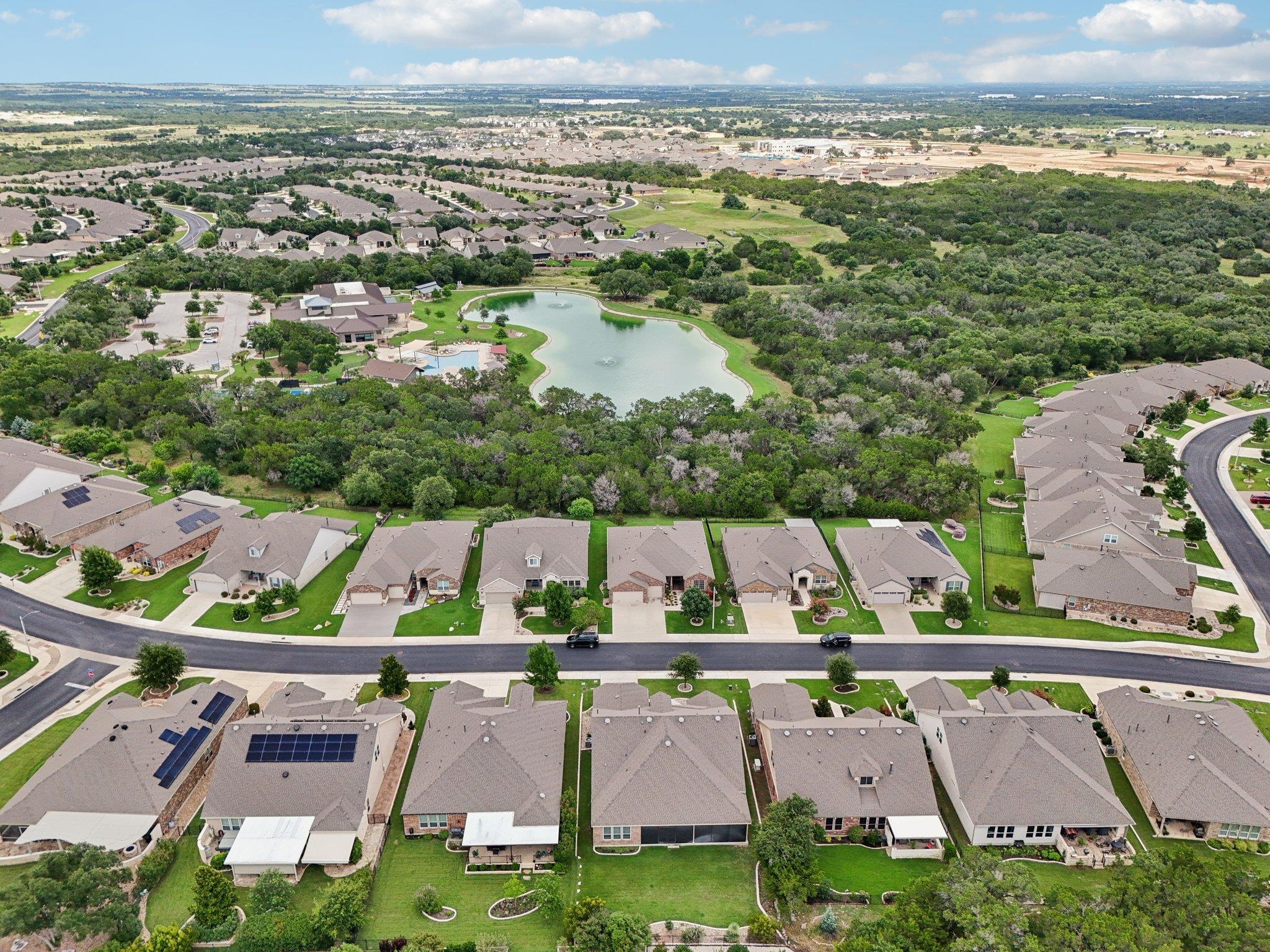 806 Holiday Creek Ln, Georgetown, TX 78633