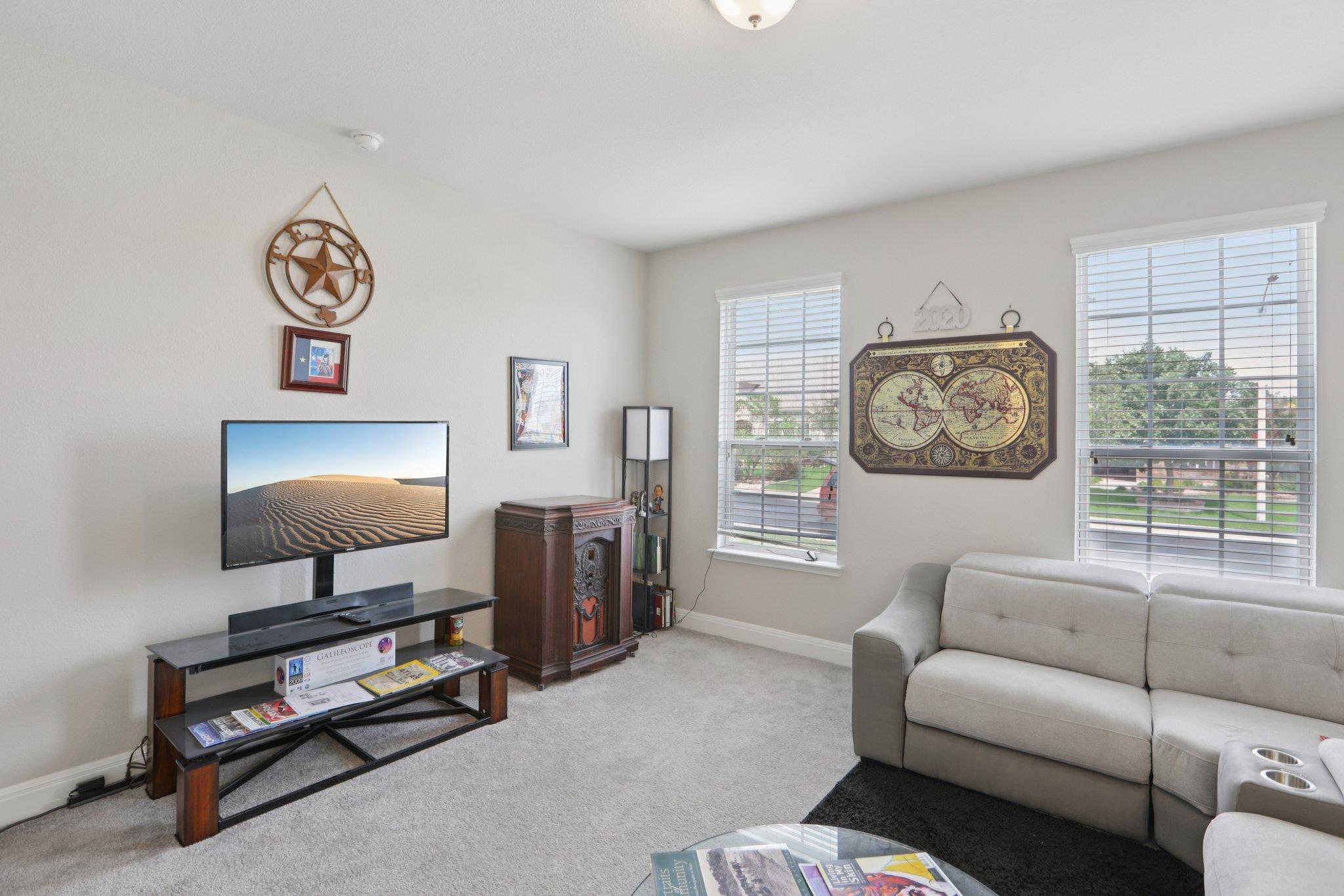 806 Holiday Creek Ln, Georgetown, TX 78633