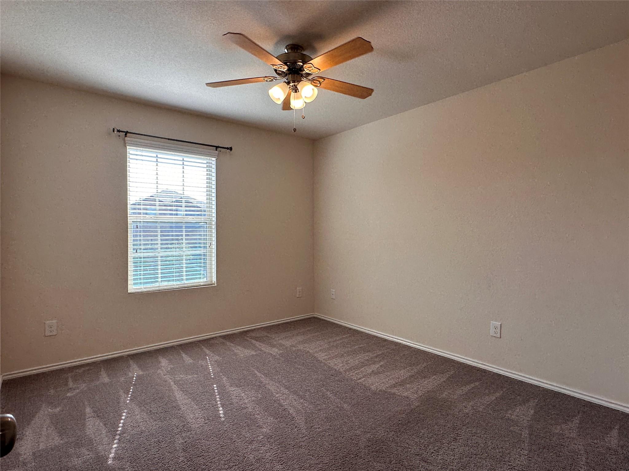 148 Ammonite Ln, Jarrell, TX 76537
