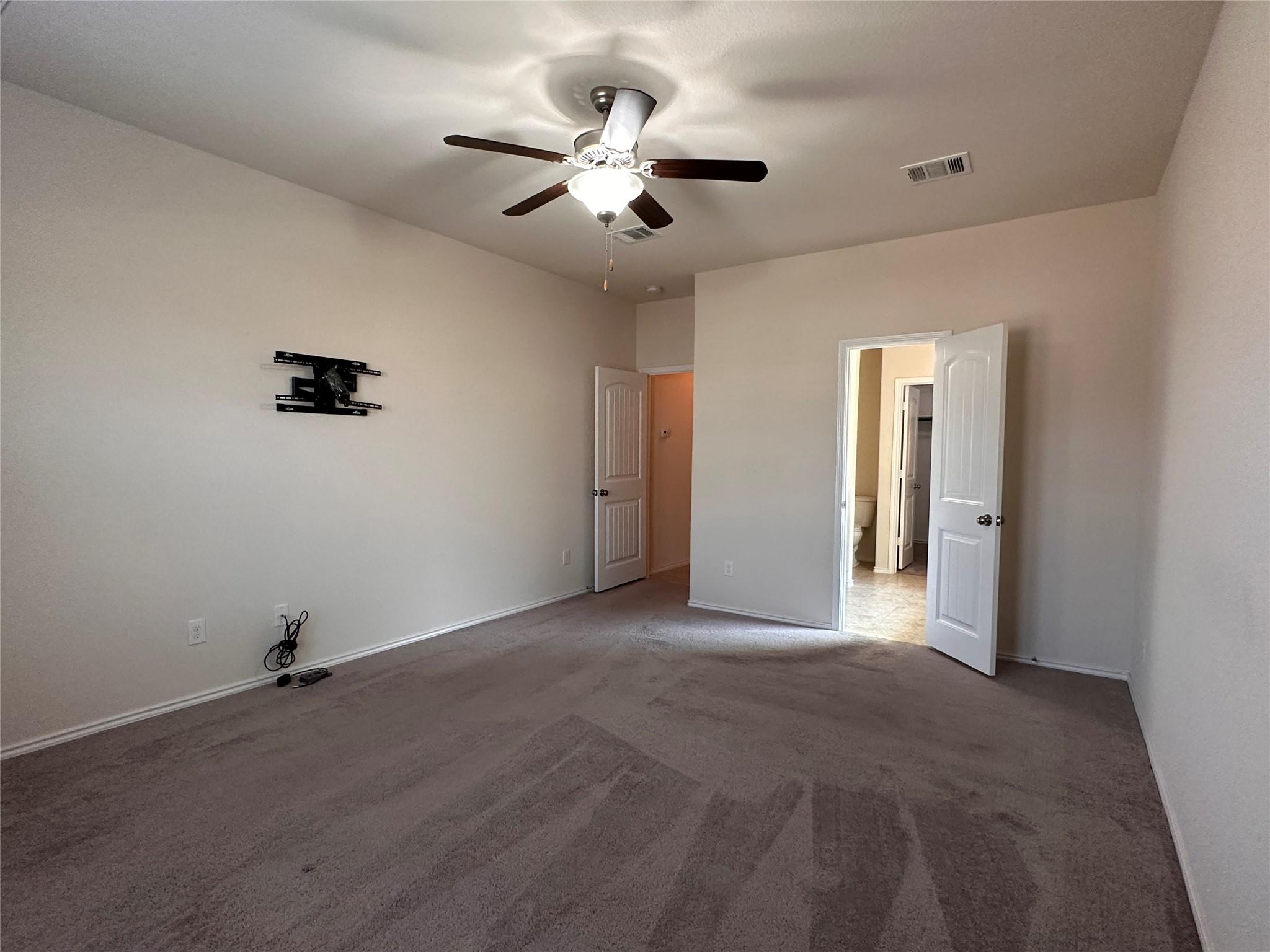 148 Ammonite Ln, Jarrell, TX 76537