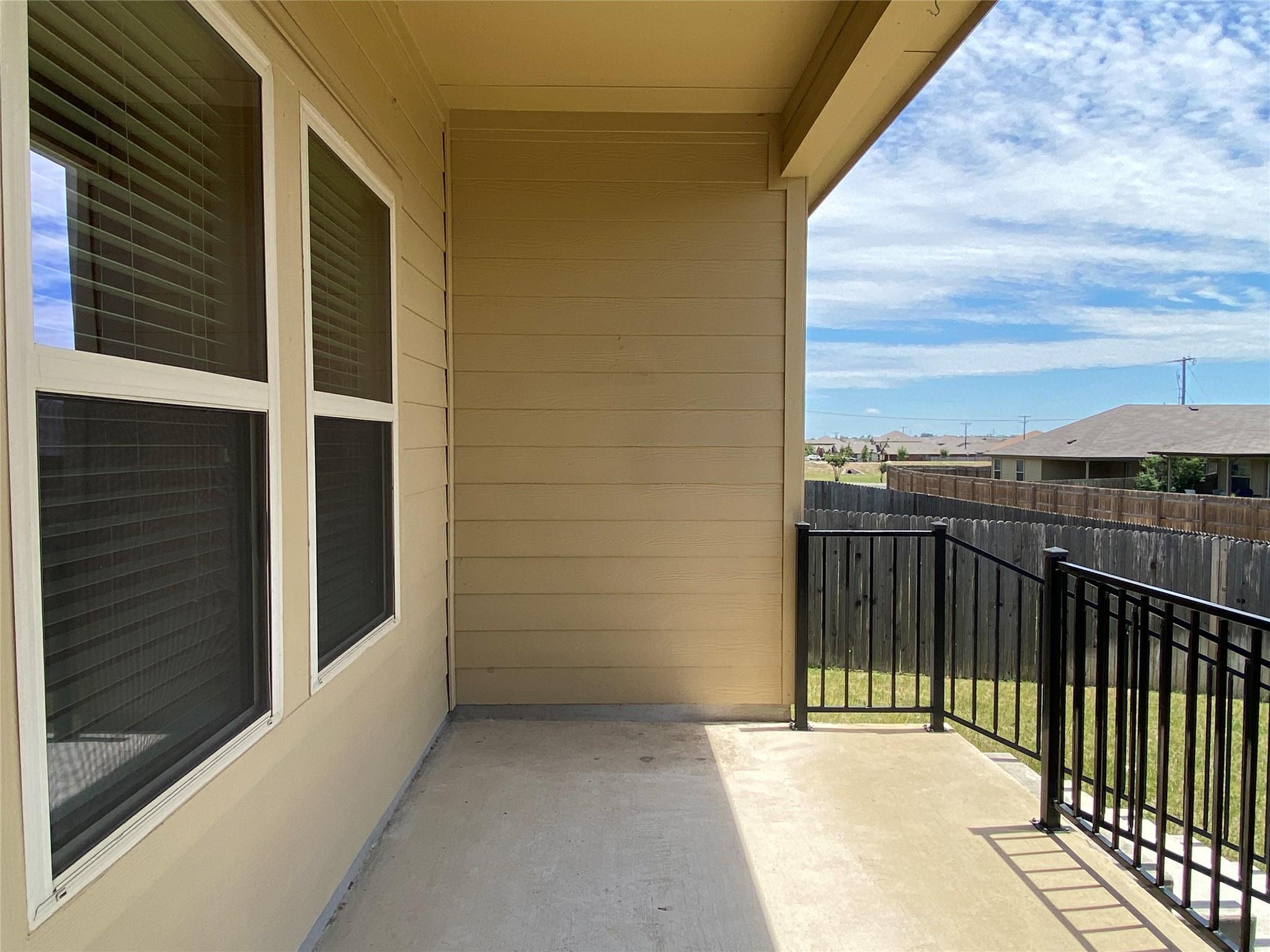148 Ammonite Ln, Jarrell, TX 76537