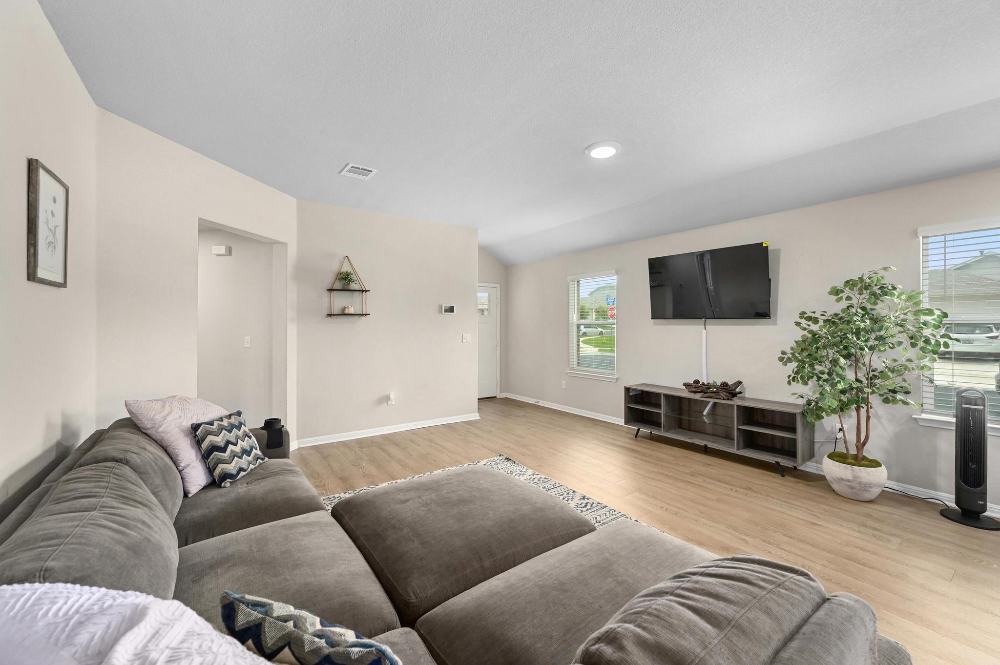 201 Mais Dr, Georgetown, TX 78626