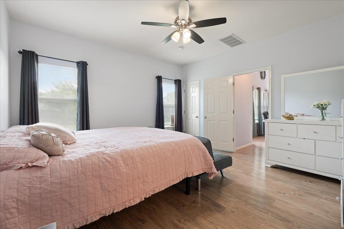 114 Brown St Sta, Hutto, TX 78634