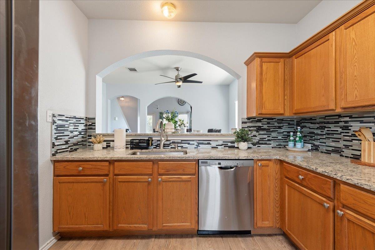 114 Brown St Sta, Hutto, TX 78634