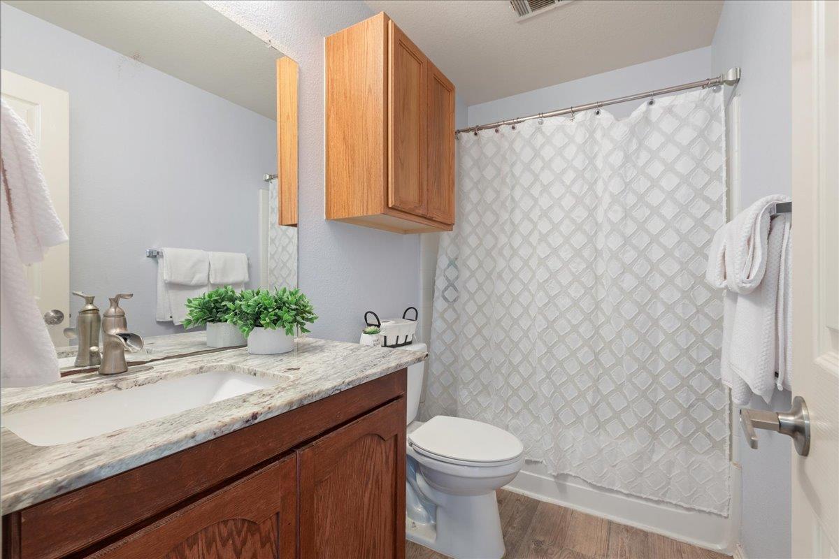 114 Brown St Sta, Hutto, TX 78634