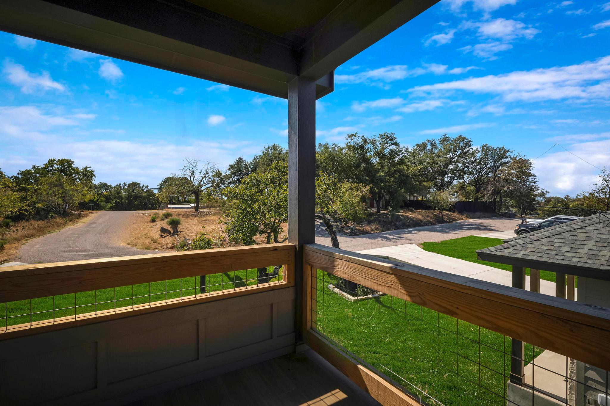 302 Castlehigh Dr, Granite Shoals, TX 78654