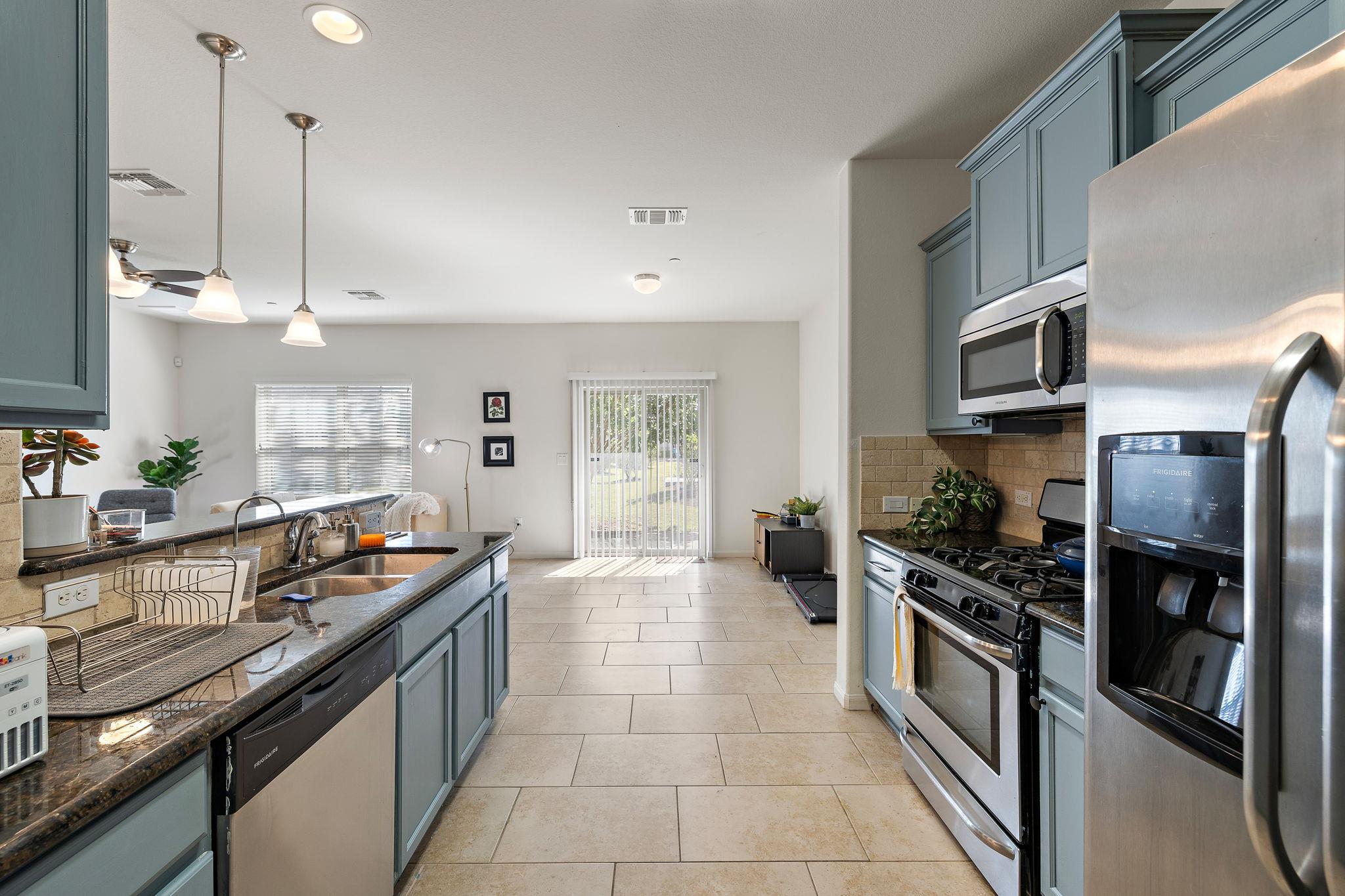 1620 Bryant Dr # 303, Round Rock, TX 78664