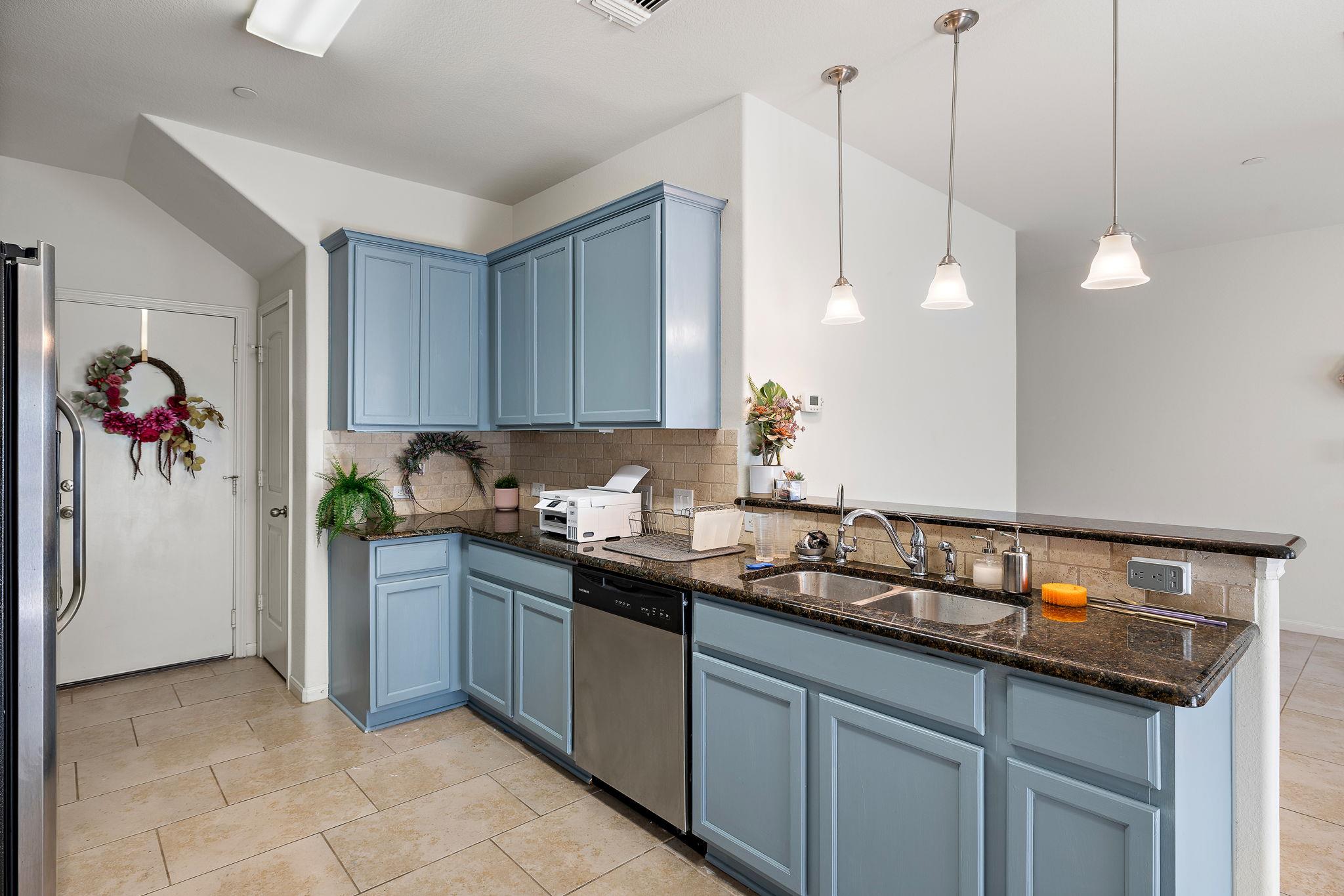 1620 Bryant Dr # 303, Round Rock, TX 78664