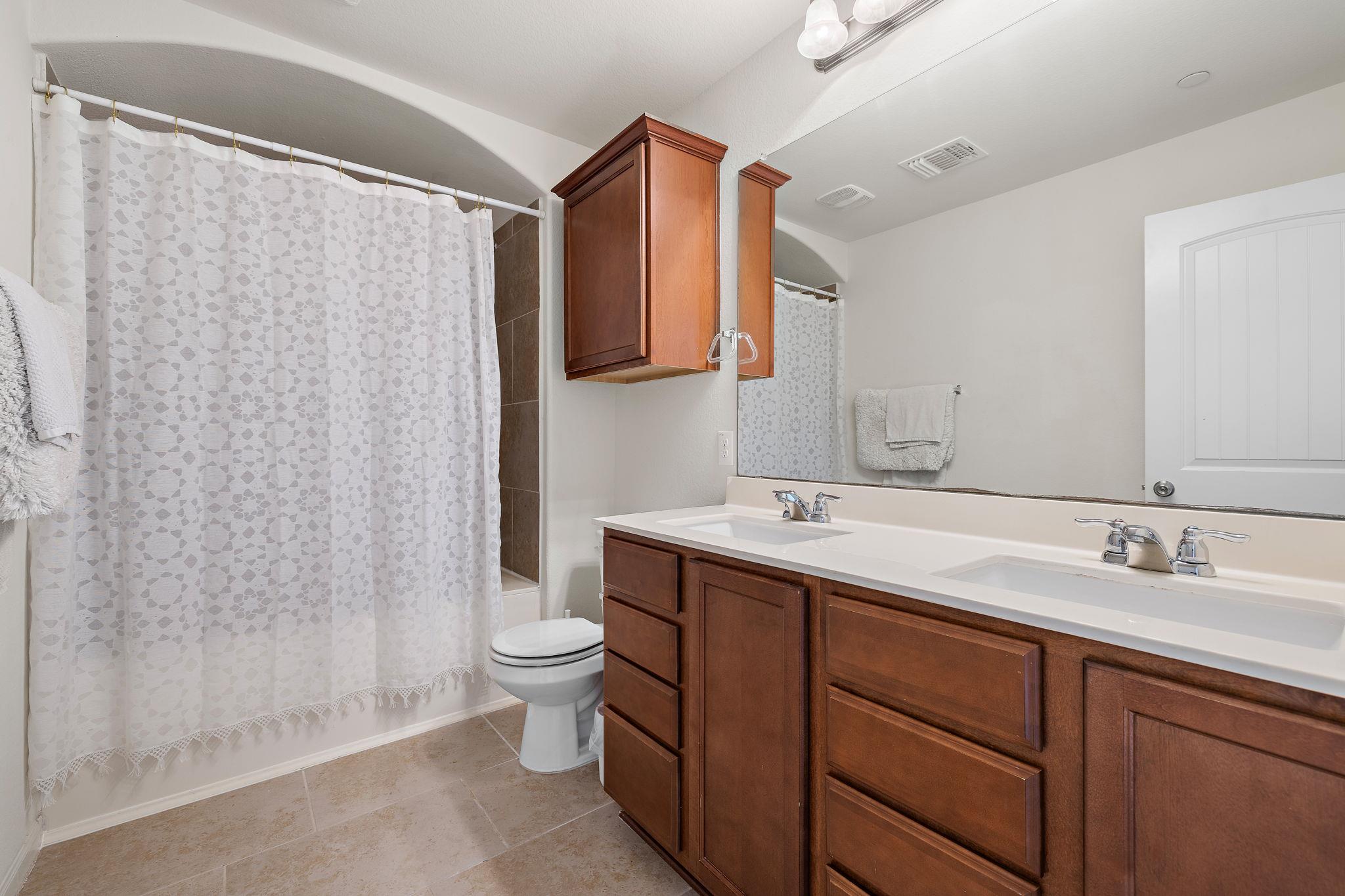 1620 Bryant Dr # 303, Round Rock, TX 78664