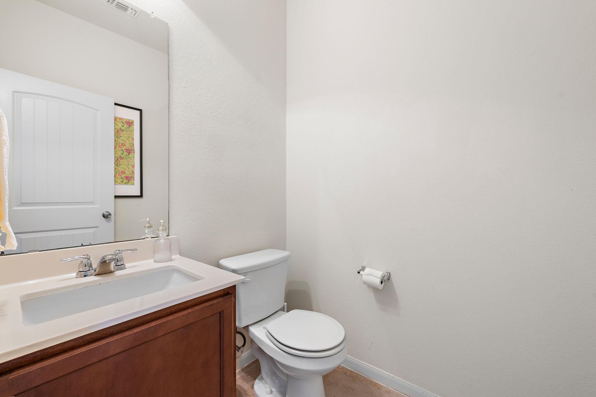 1620 Bryant Dr # 303, Round Rock, TX 78664