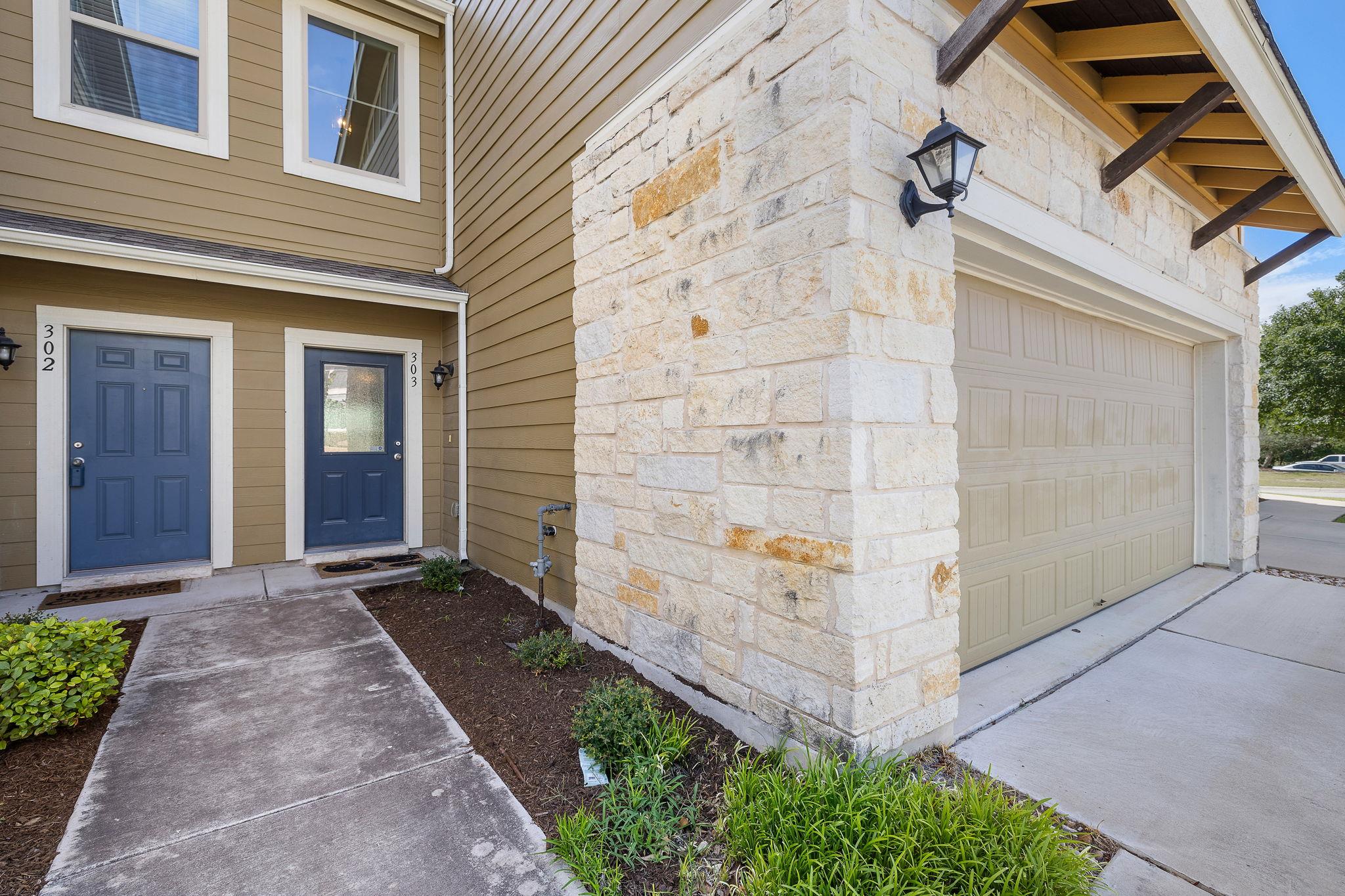 1620 Bryant Dr # 303, Round Rock, TX 78664