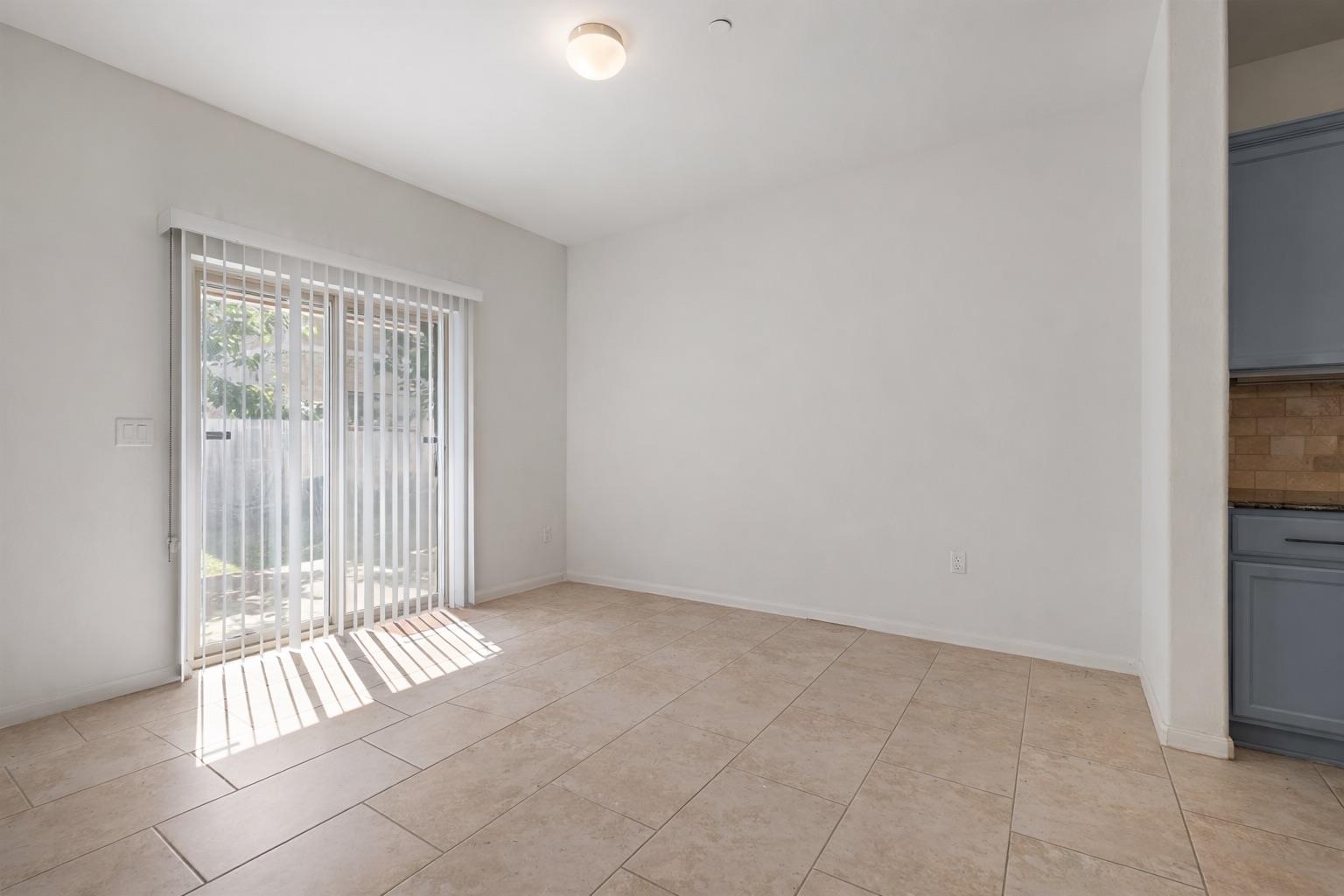 1620 Bryant Dr # 303, Round Rock, TX 78664