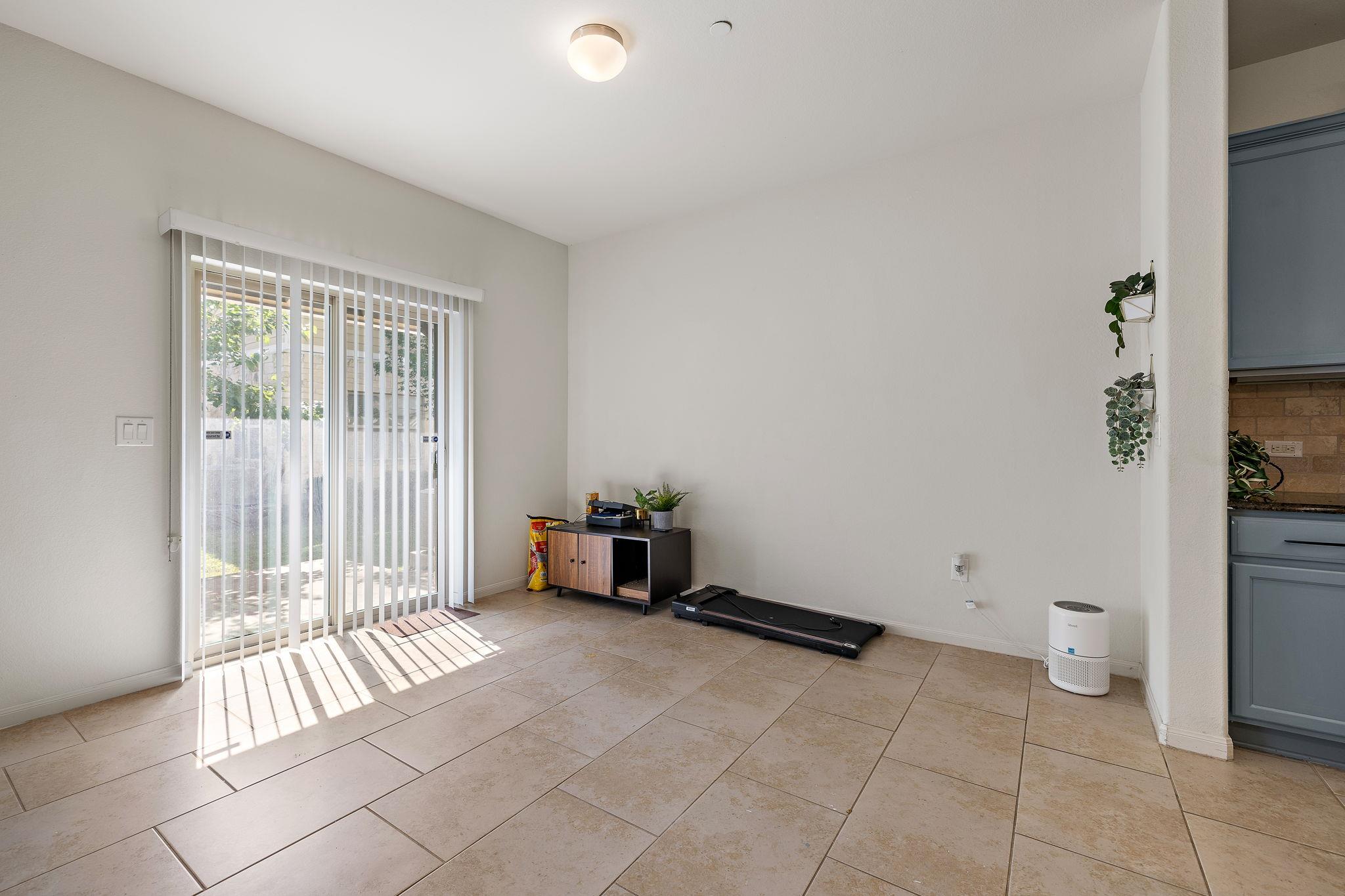 1620 Bryant Dr # 303, Round Rock, TX 78664