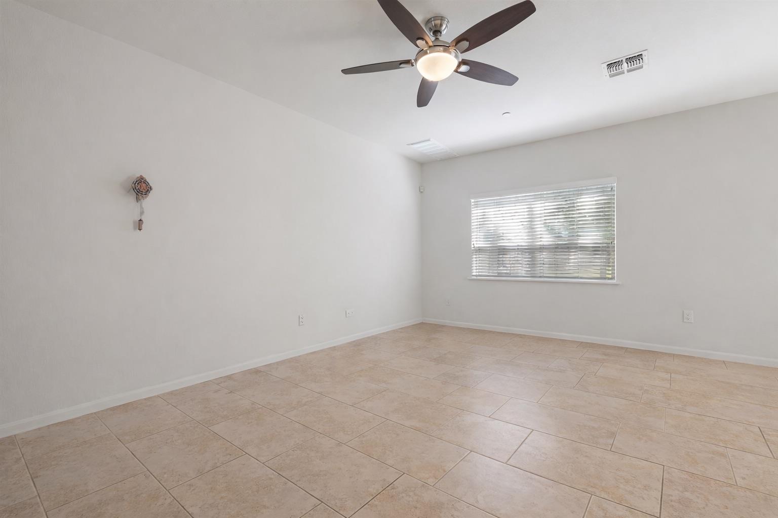 1620 Bryant Dr # 303, Round Rock, TX 78664