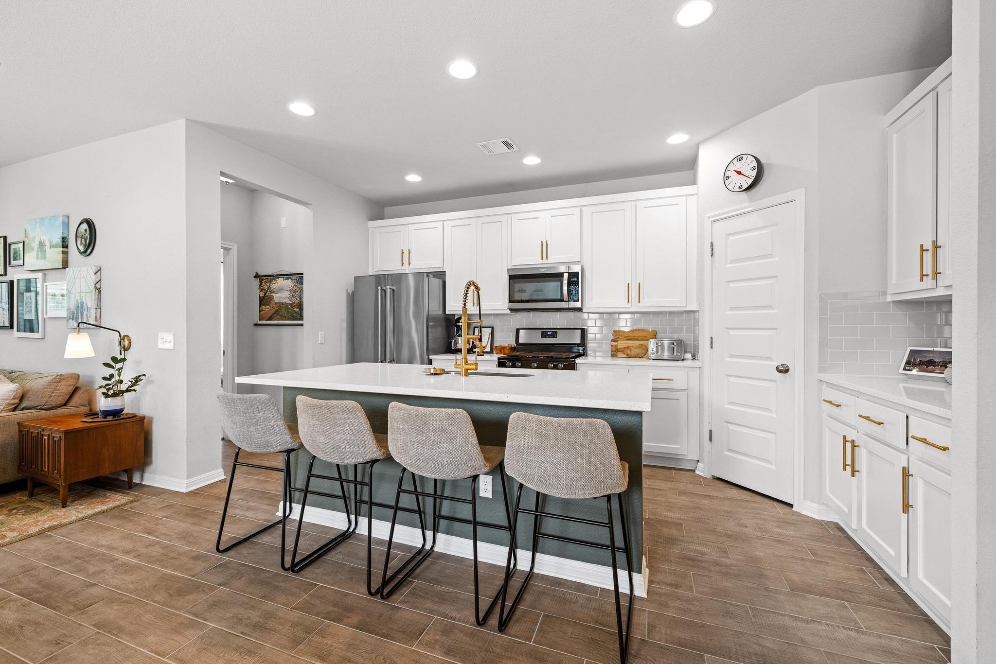 812 Olive Creek Dr # 44, Georgetown, TX 78633